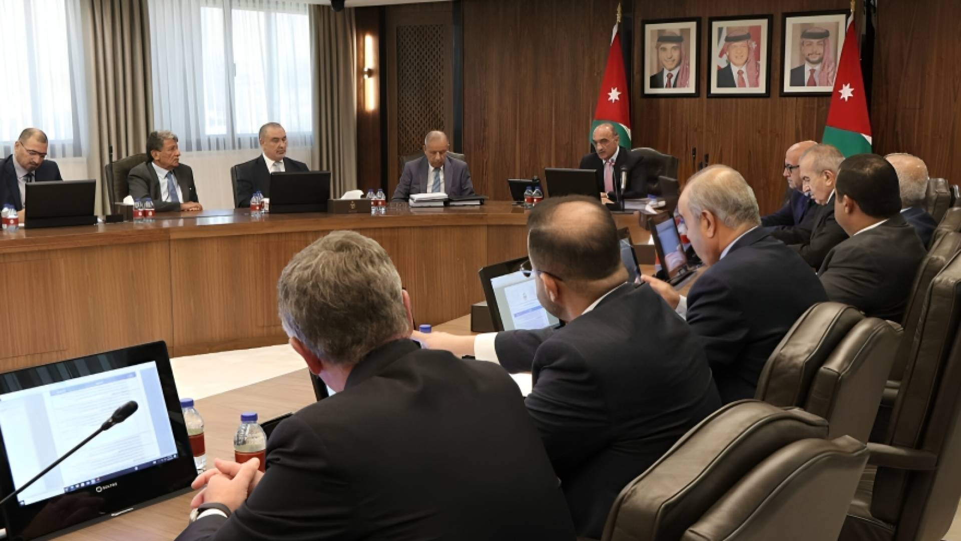 مجلس الوزراء