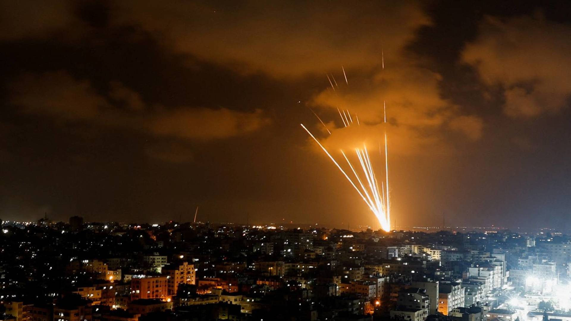 رشقة صاروخية