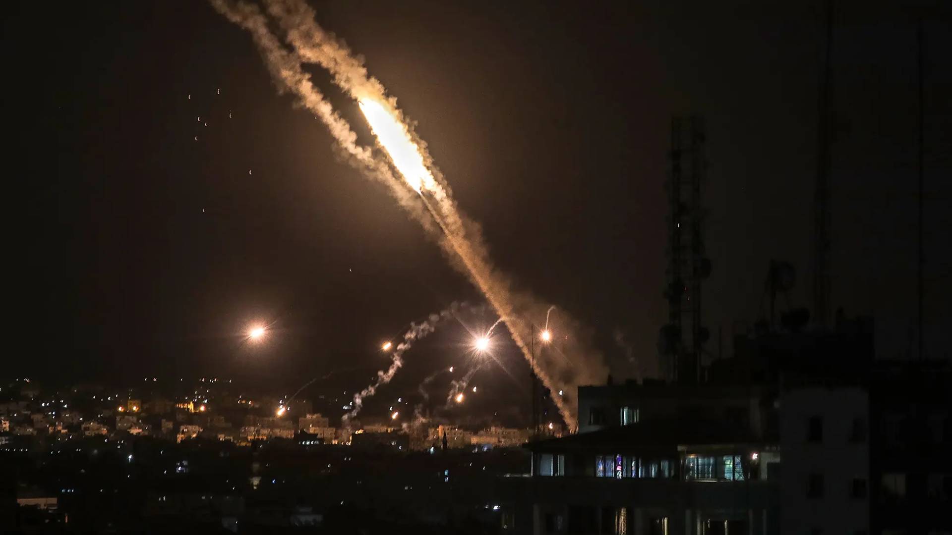 رشقة صاروخية تستهدف كيان الاحتلال