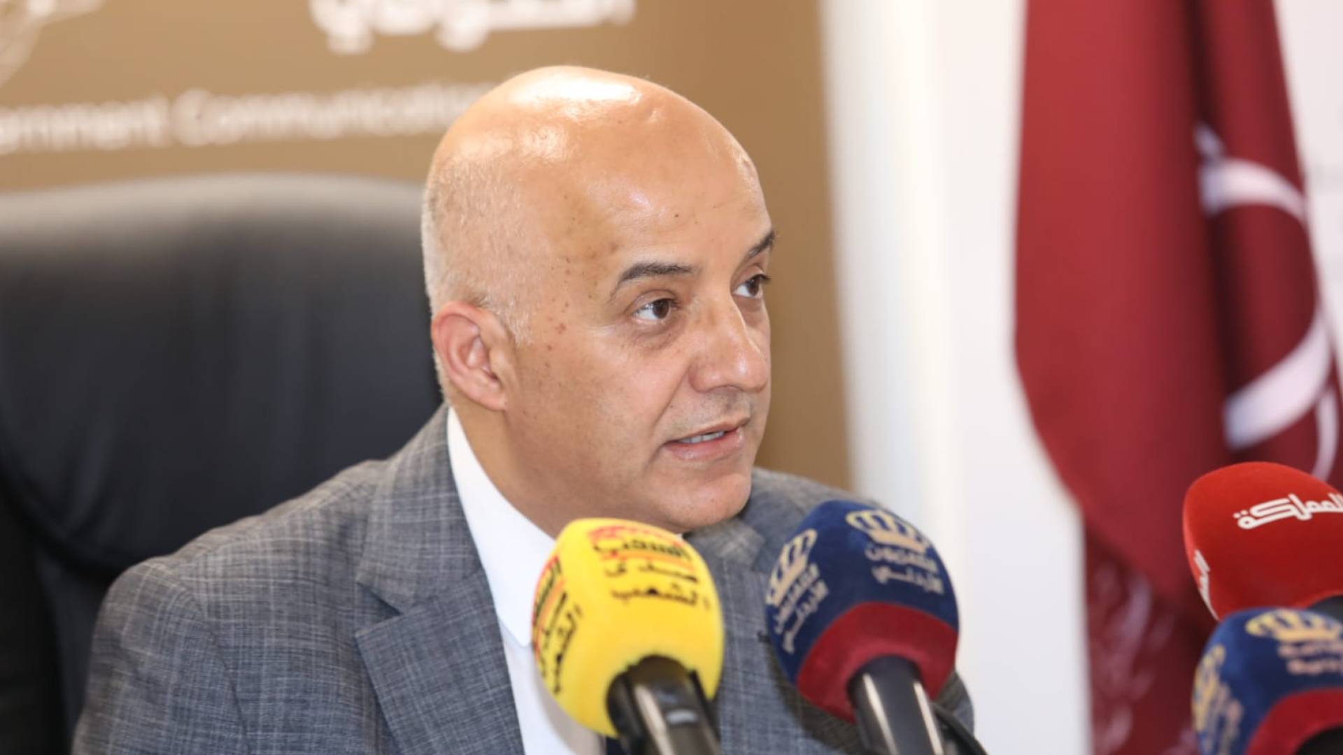 وزير الاتصال الحكومي مهند مبيضيين