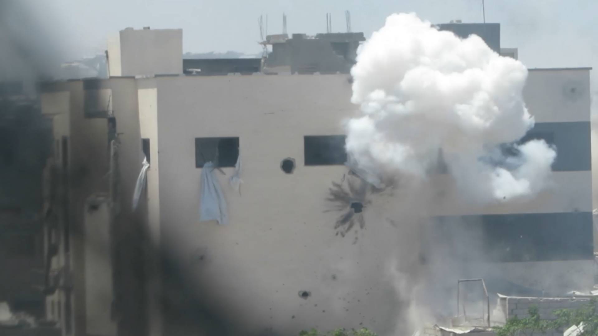 لحظة استهداف قوة تابعة للاحتلال في رفح