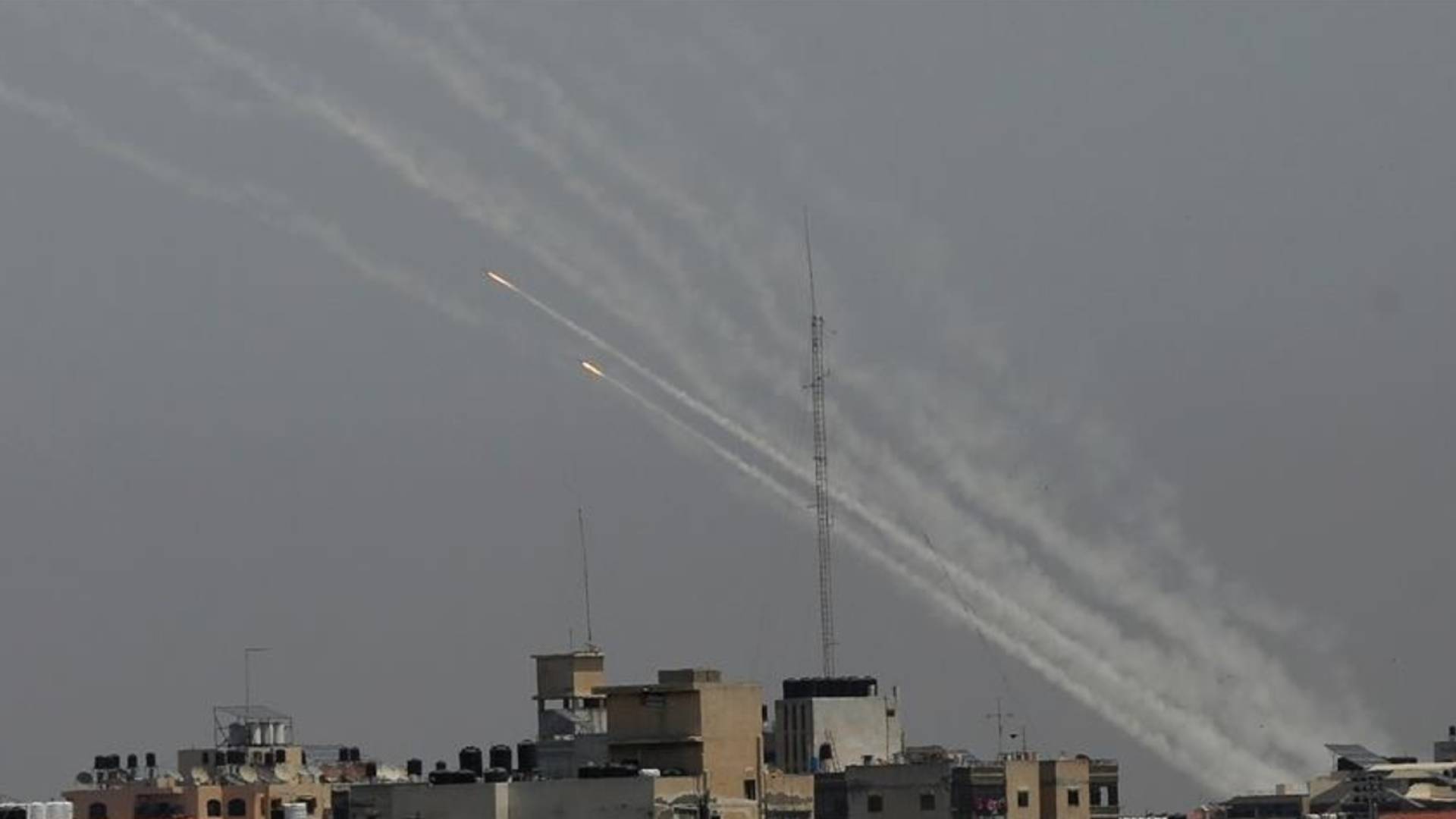 رشقة صاروخية أطلقت من غزة