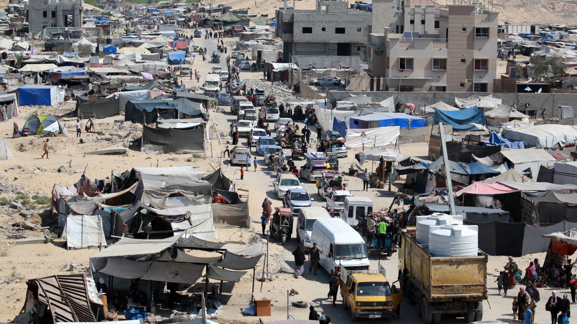 تهجير قسري لآلاف الفلسطينين في مناطق من قطاع غزة