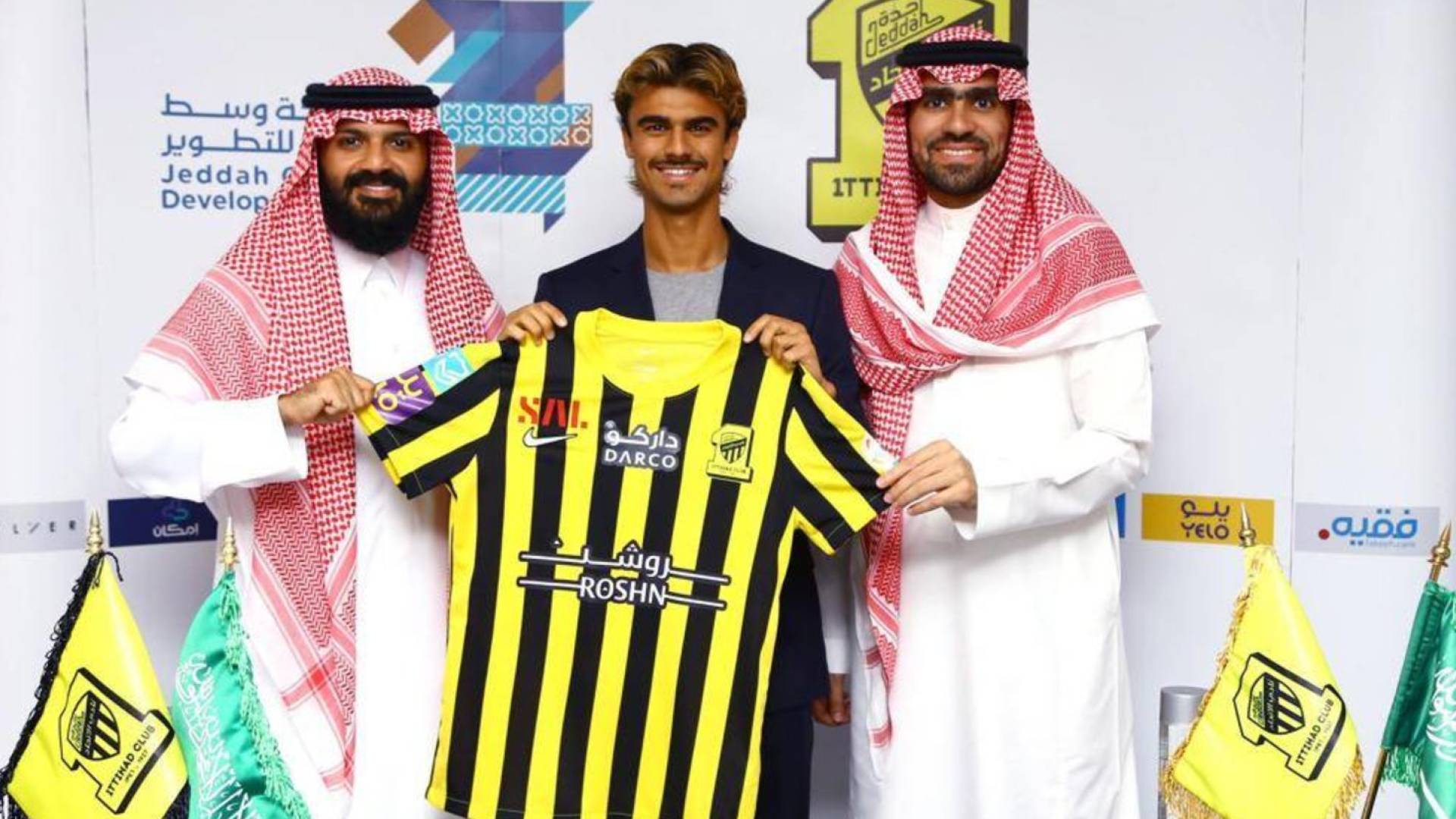من حفل تقديم اللاعب البرتغالي