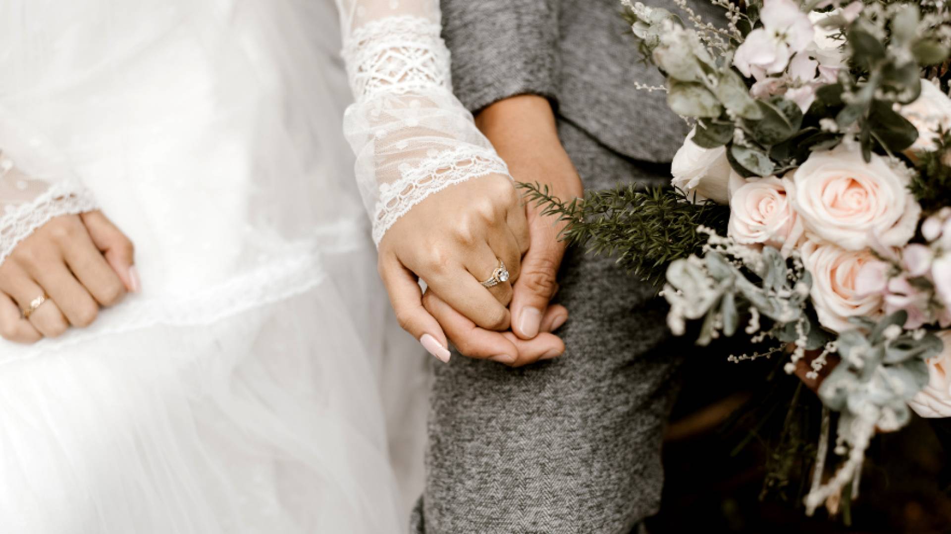 تسعينيان كينيان يتزوجان بعد علاقة استمرت 64 عاما