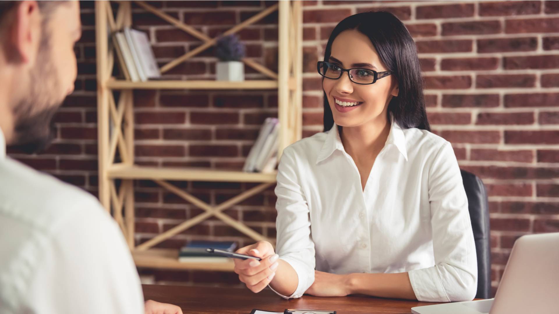 مقابلة عمل - تعبيرية