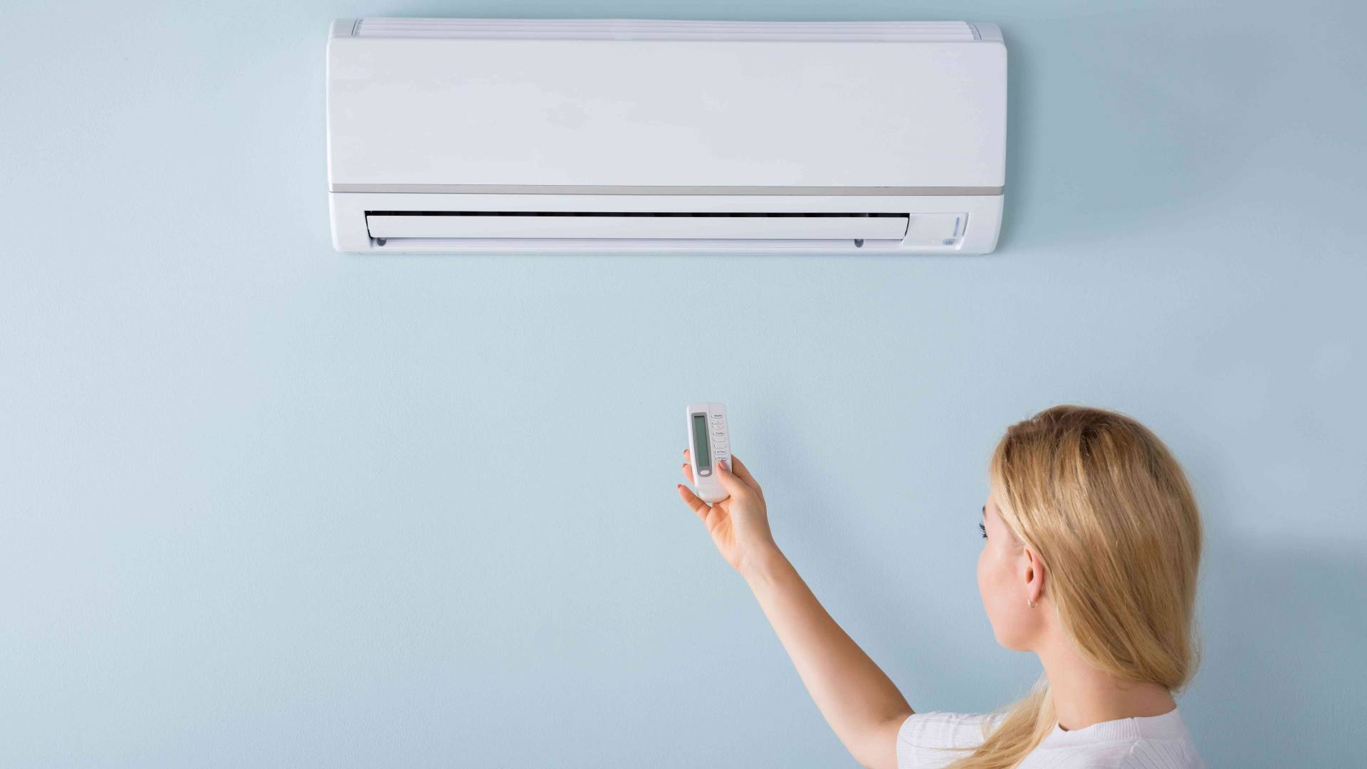 استخدام مكيف - تعبيرية