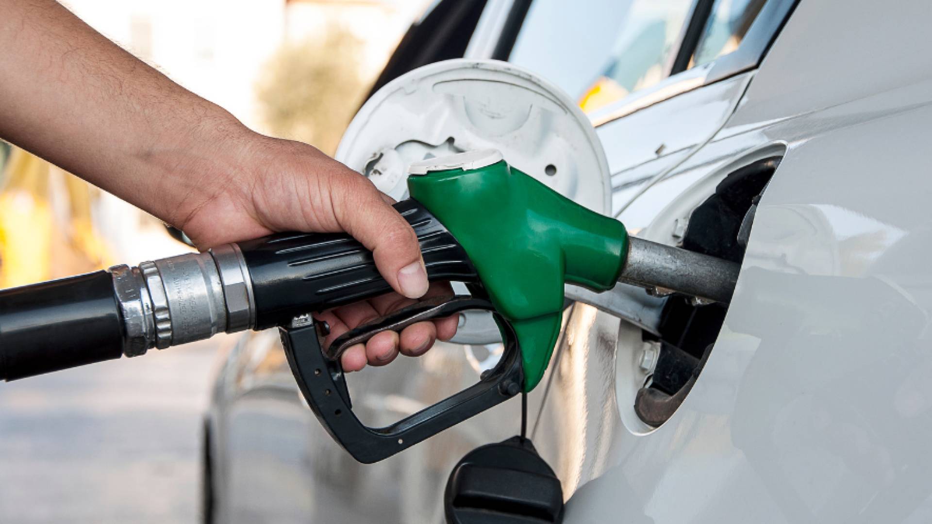 انخفاض معدل أسعار المحروقات عالميا