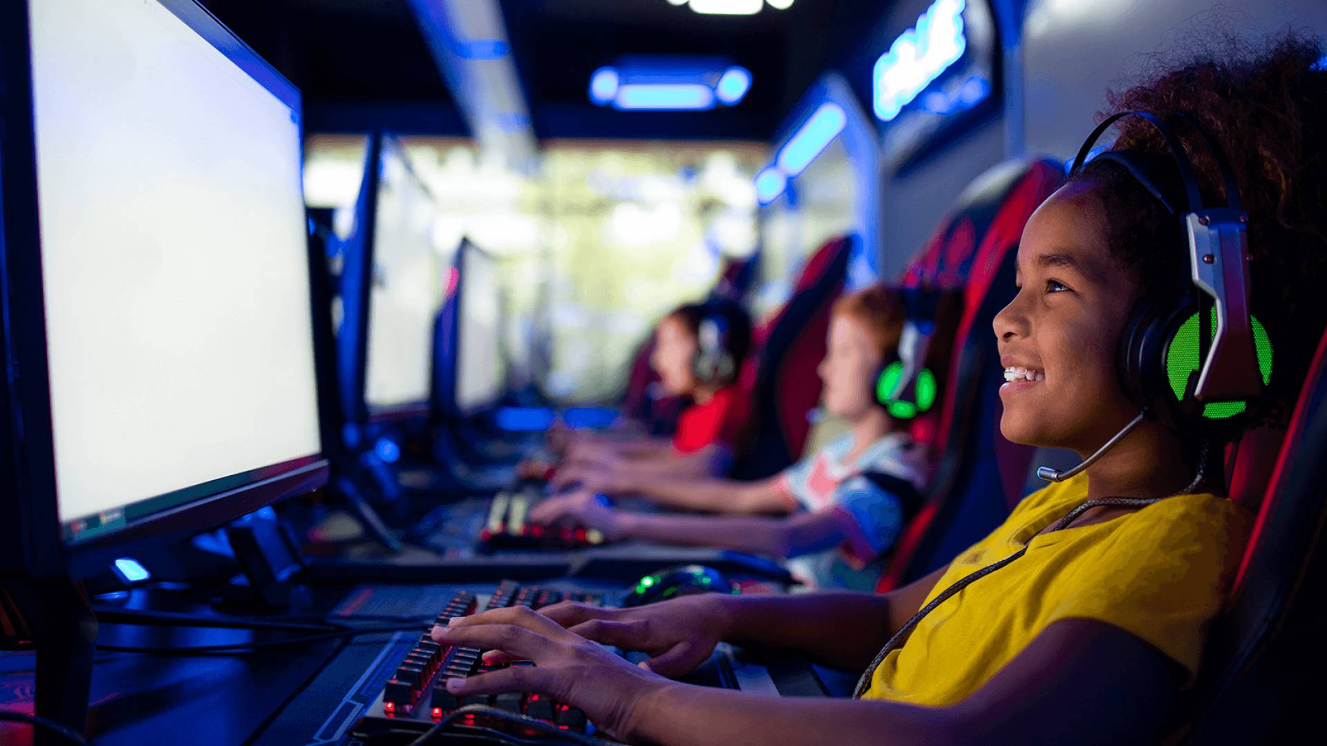 غزت الألعاب اللكترونية دول العالم خلال العقدين الأخيرين