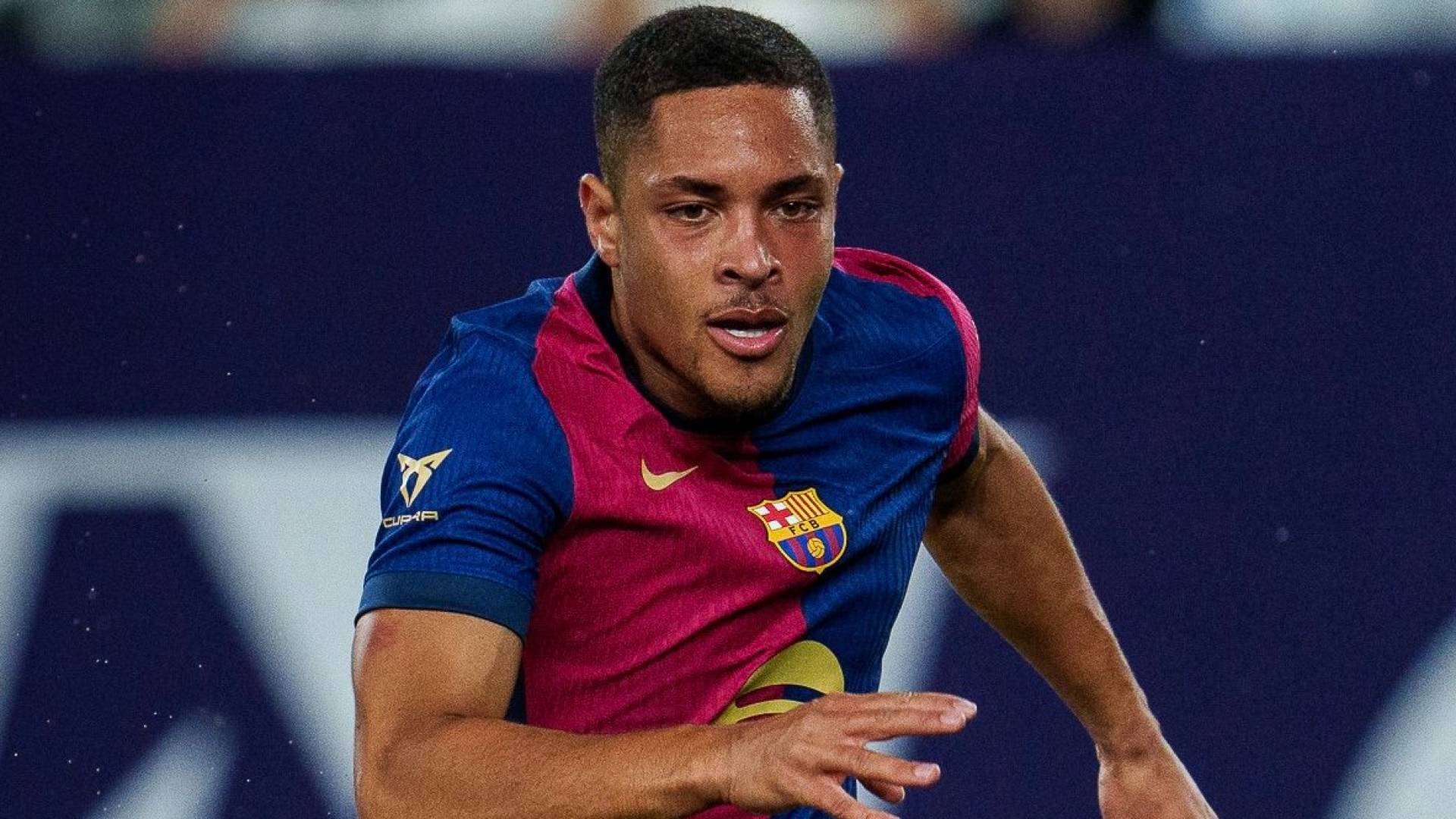 المهاجم البرازيلي فيتور روكي