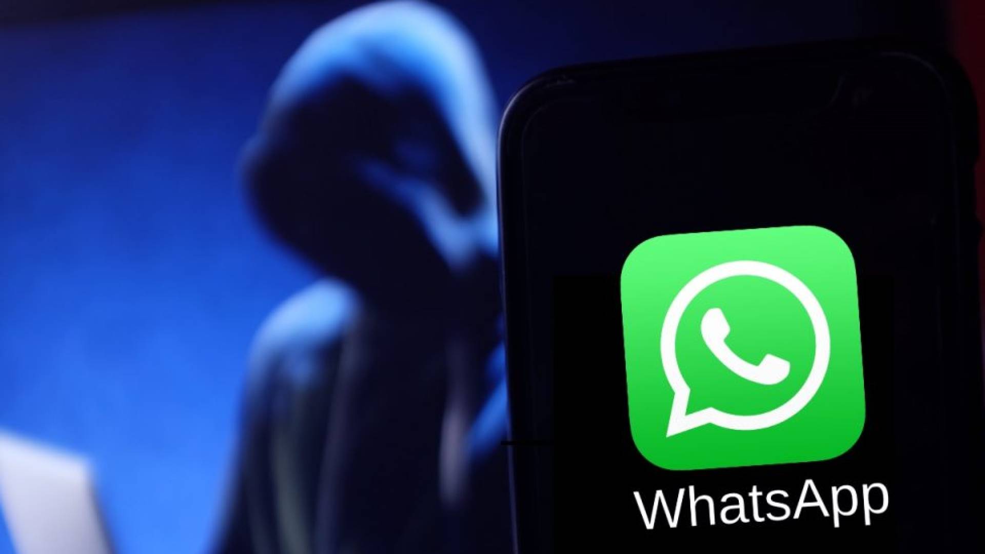 اختراق واتس أب - تعبيرية