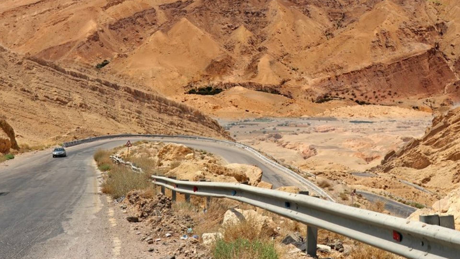 جانب من طريق الخرزة - أرشيفية