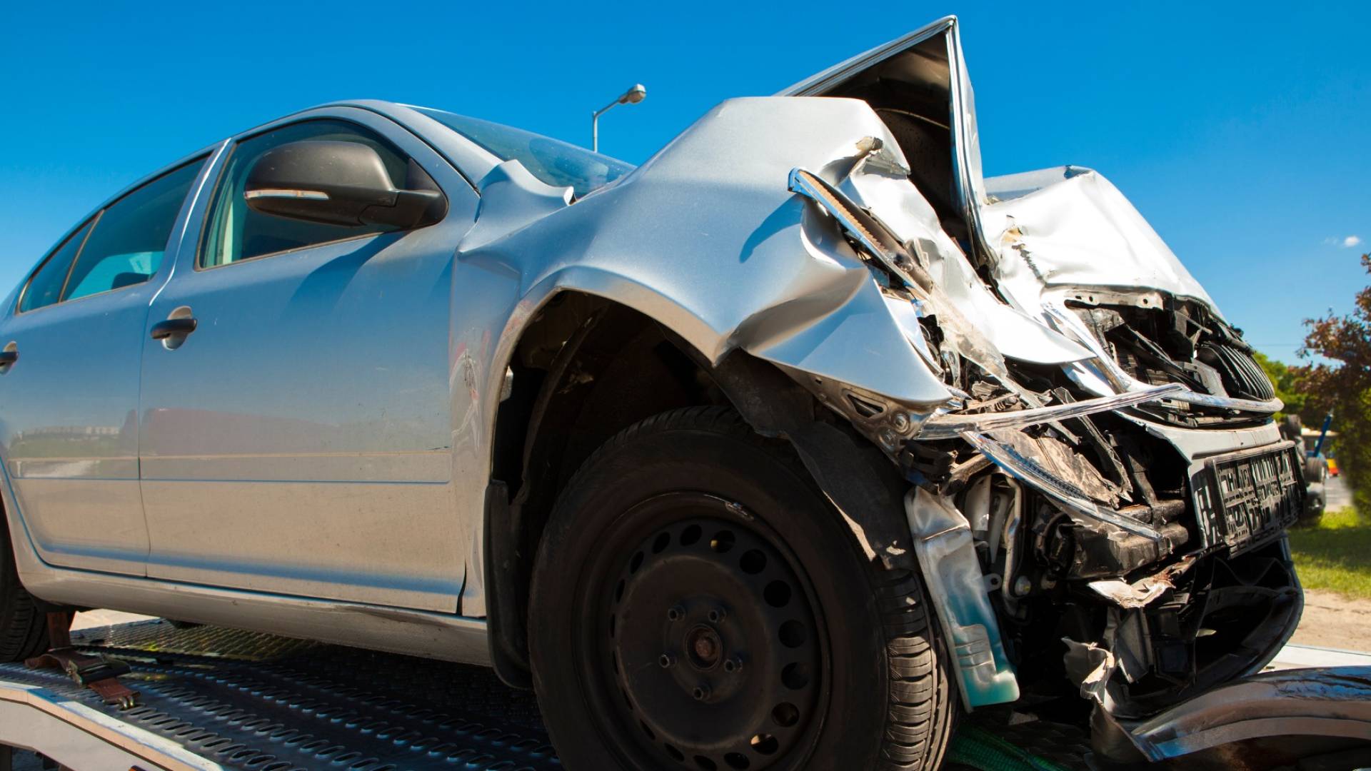 مركبة تعرضت لحادث تصادم