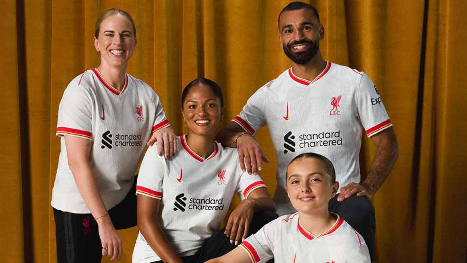 من تقديم القميص