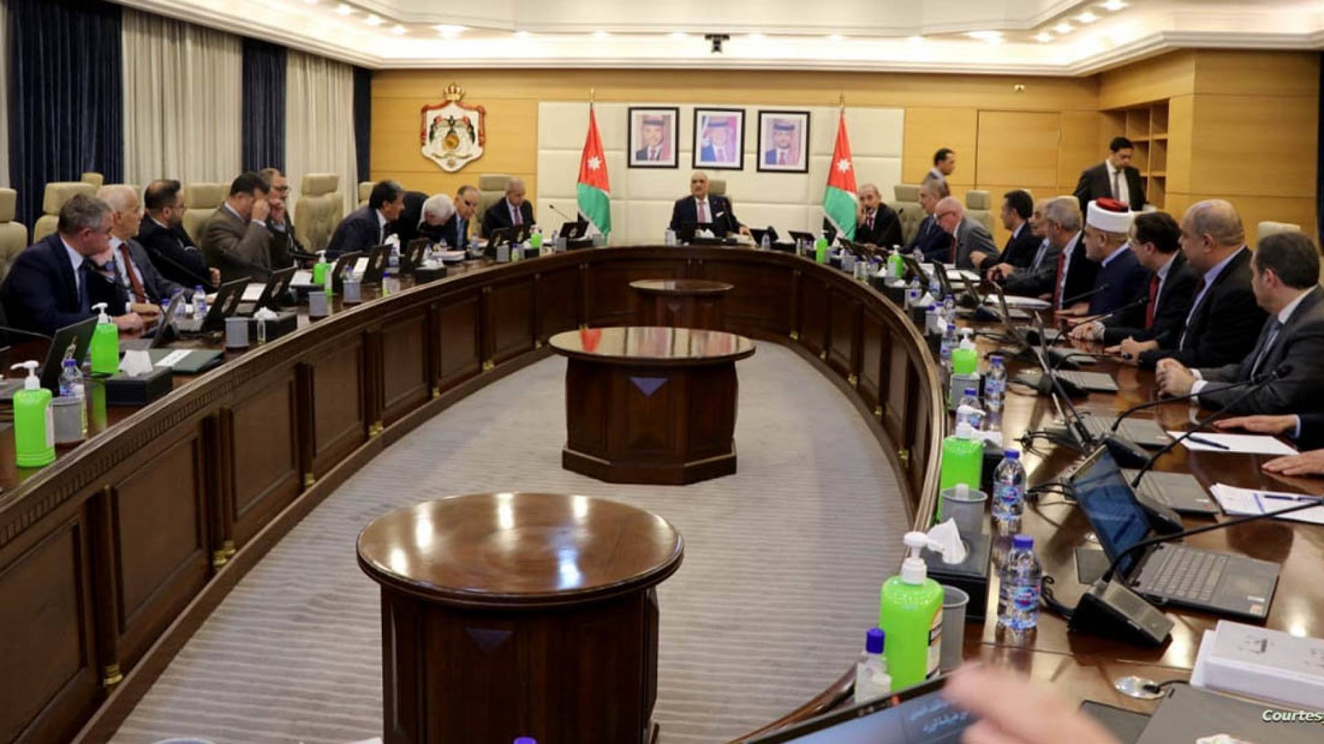 حكومة بشر الخصاونة