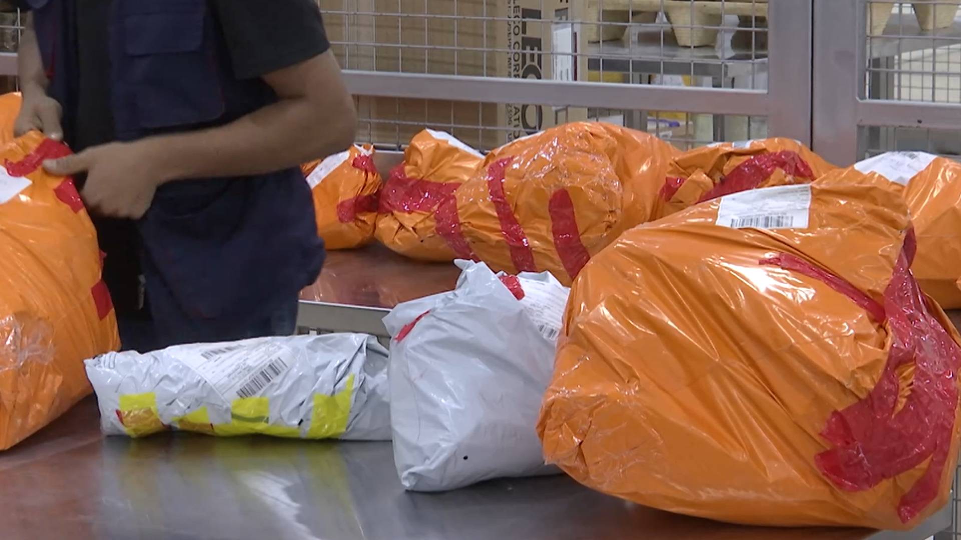 طرود بريدية