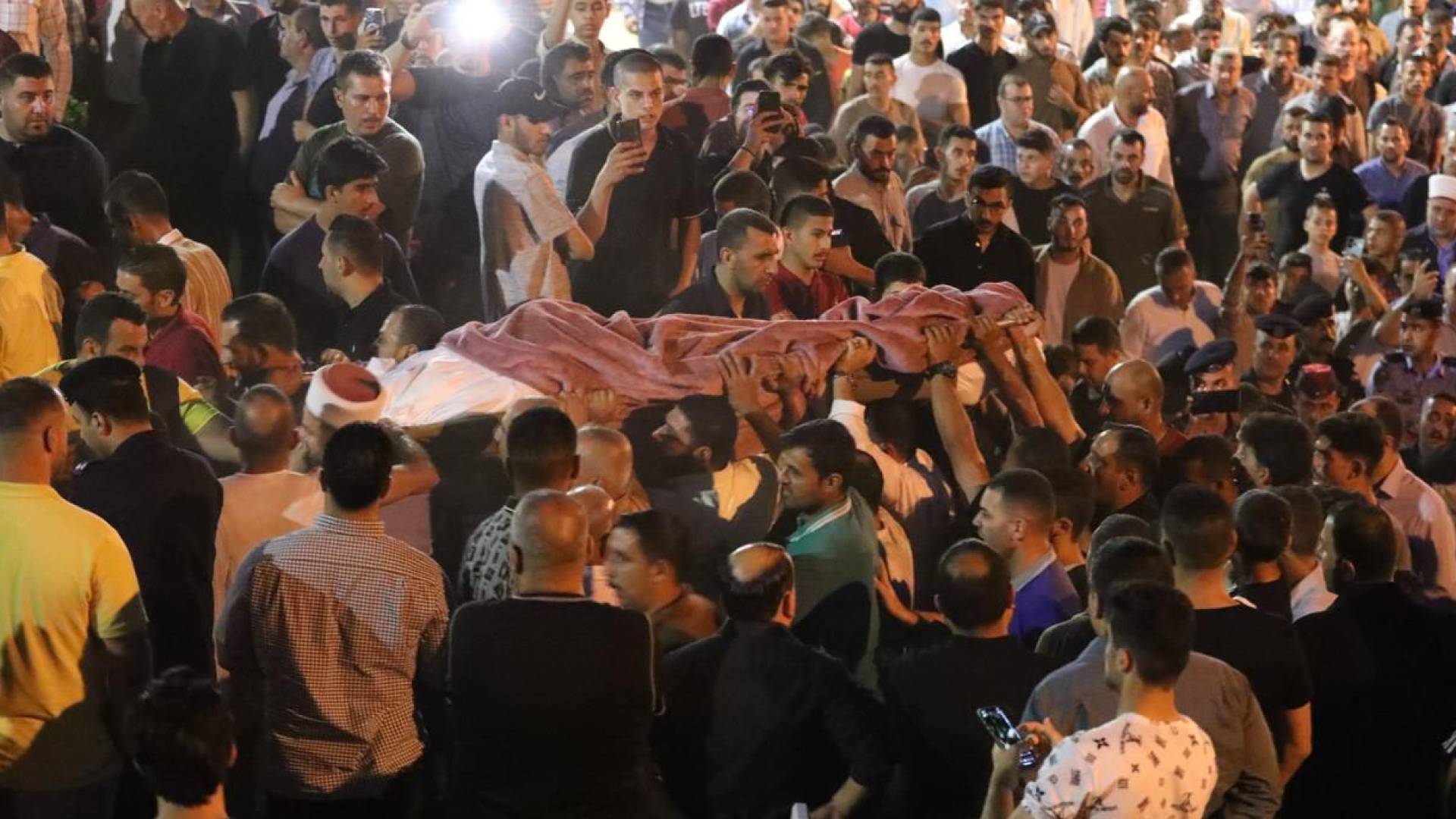 تشييع جثمان الوكيل أبو عسكر في إربد