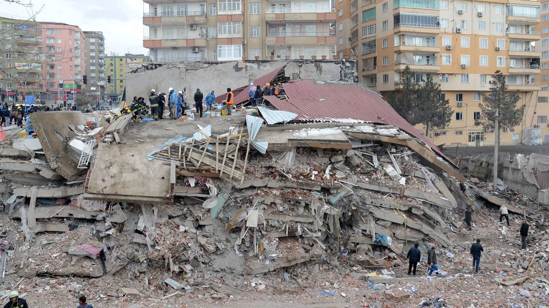 آثار زلزال مدمر ضرب تركيا - أرشيفية