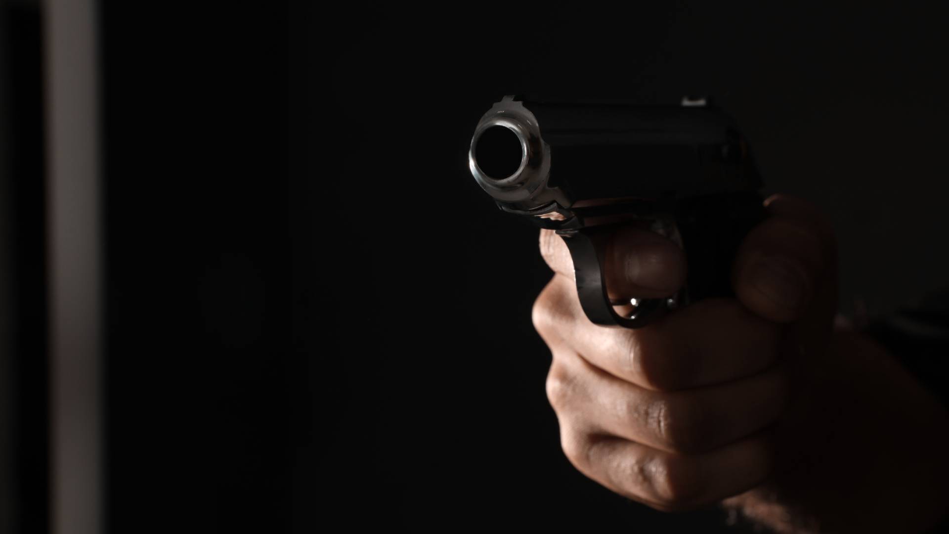 صورة تعبر عن اطلاق عيارات نارية