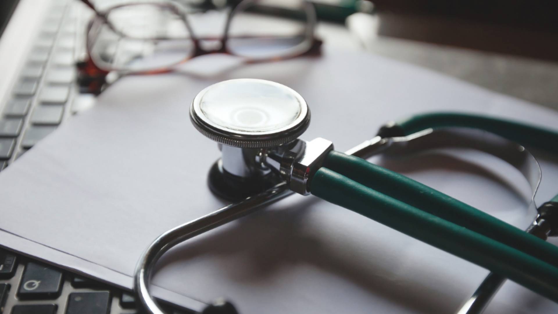 رفع الحد الأدنى للقبول في تخصصي الطب وطب الأسنان في الأردن