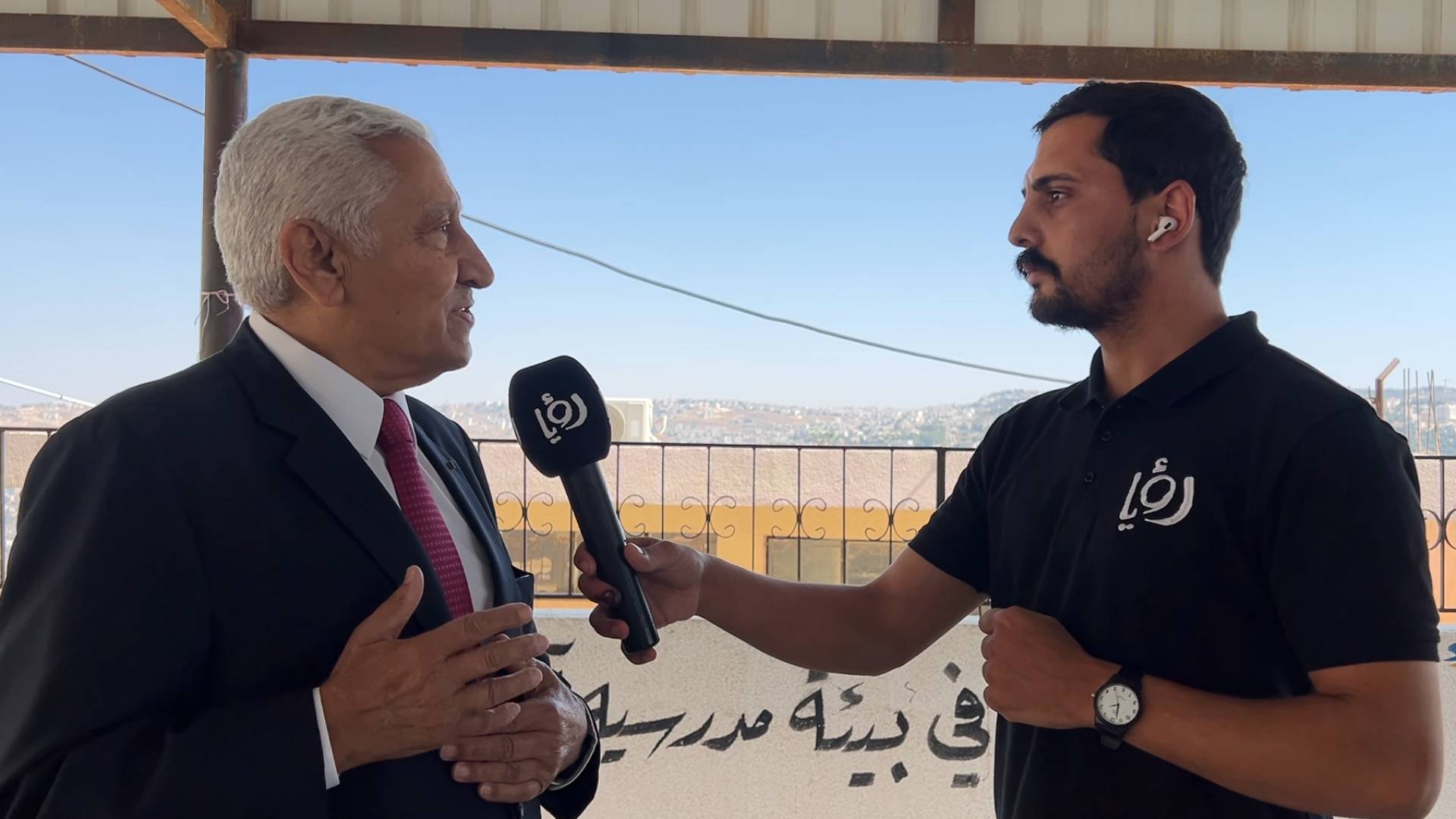 رئيس الوزراء الأسبق عبدالله النسور في مقابلة مع مراسل رؤيا عبدالله خريسات