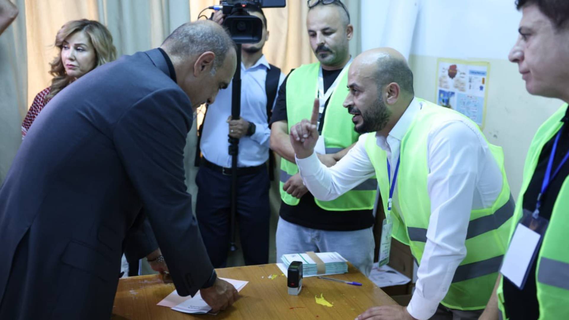 المعايطة يعلق على تمزيق الخصاونة ورقة اقتراع - فيديو