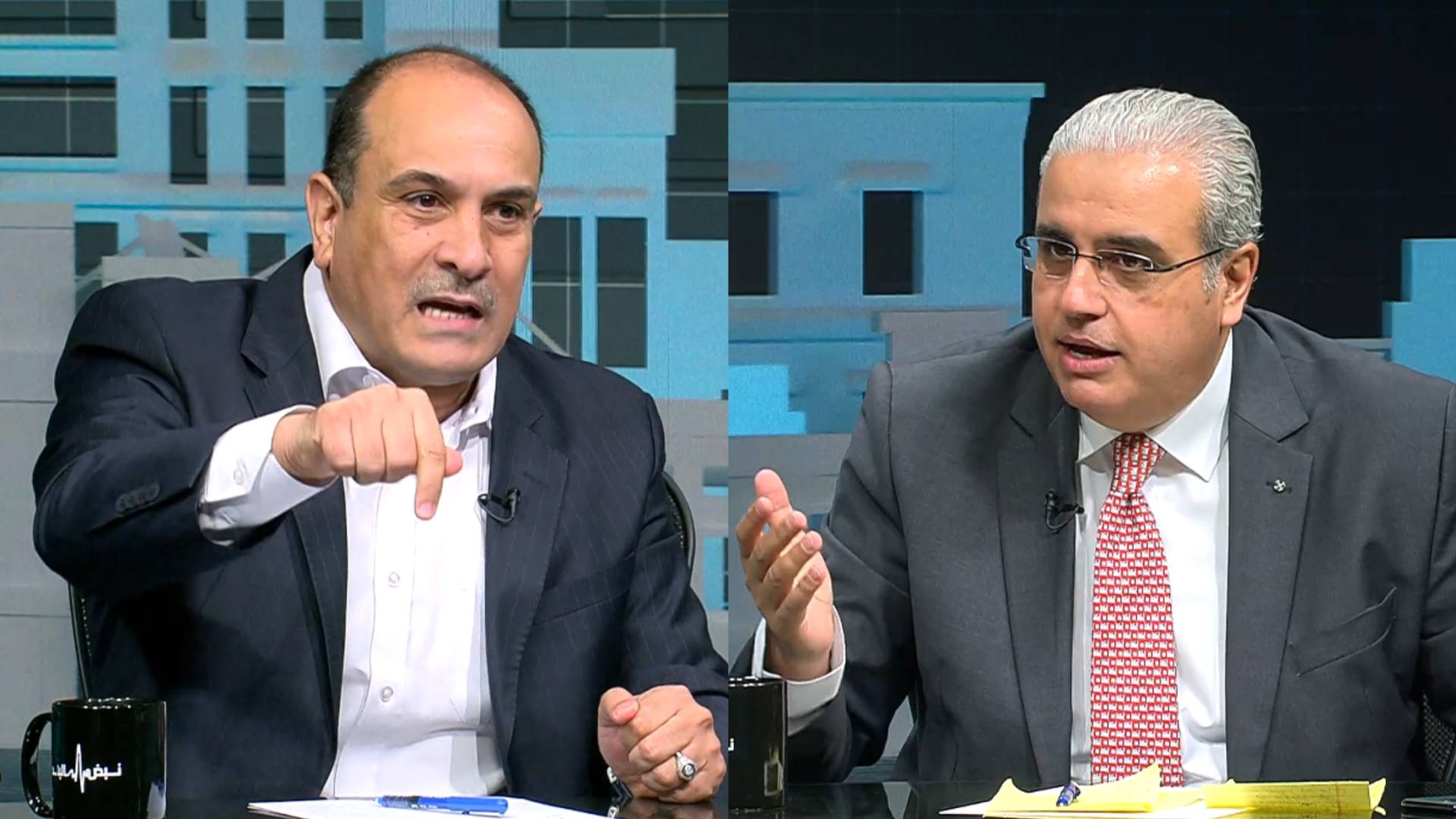 عضو مجلس الاعيان إبراهيم البدور (يمينا)، والنائب السابق عمر العياصرة(يسارا)