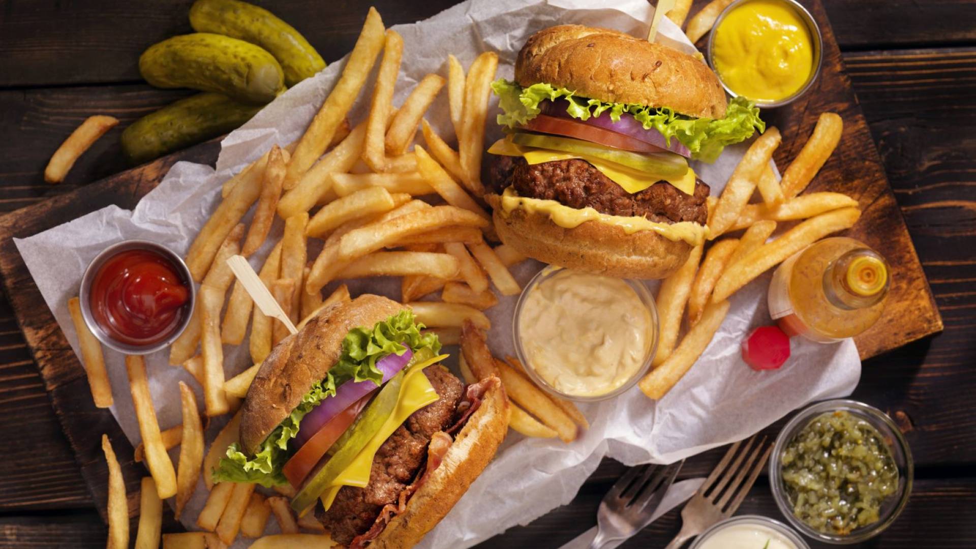 وجبات سريعة - تعبيرية