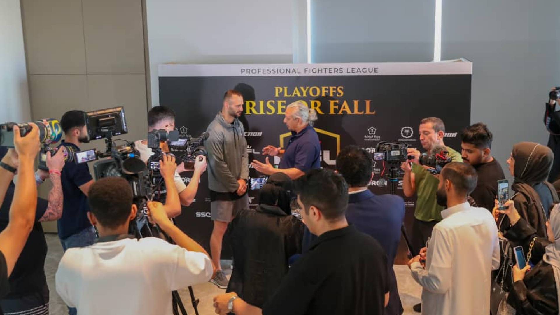 المقتال الأردني جراح السيلاوي في مقابلة قبل نزاله امام الدفراوي