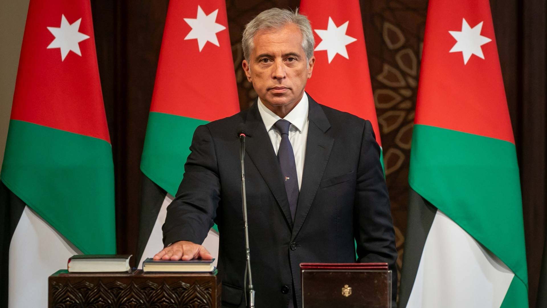 رئيس الوزراء الدكتور جعفر حسان