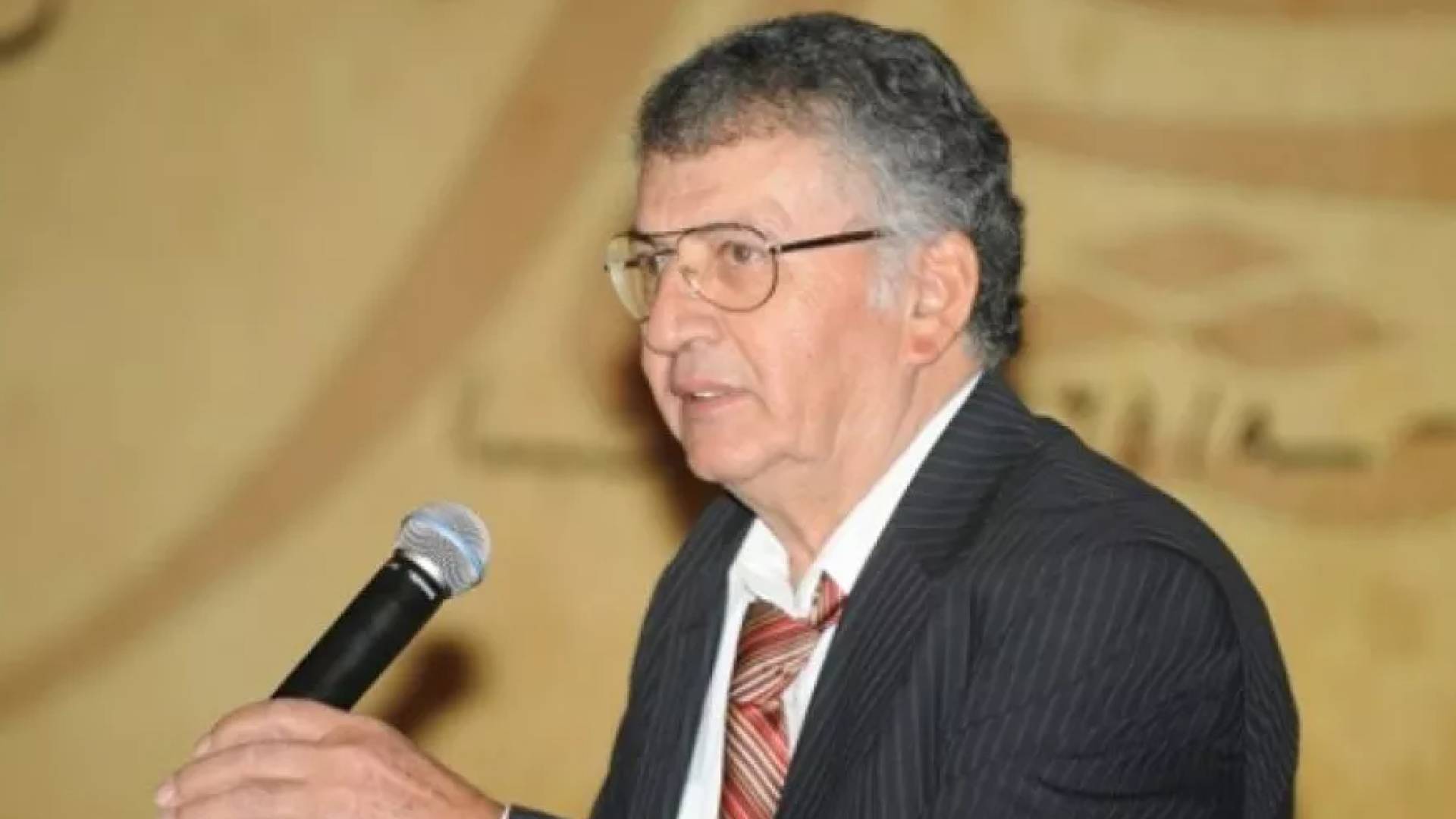 الشاعر سميح القاسم