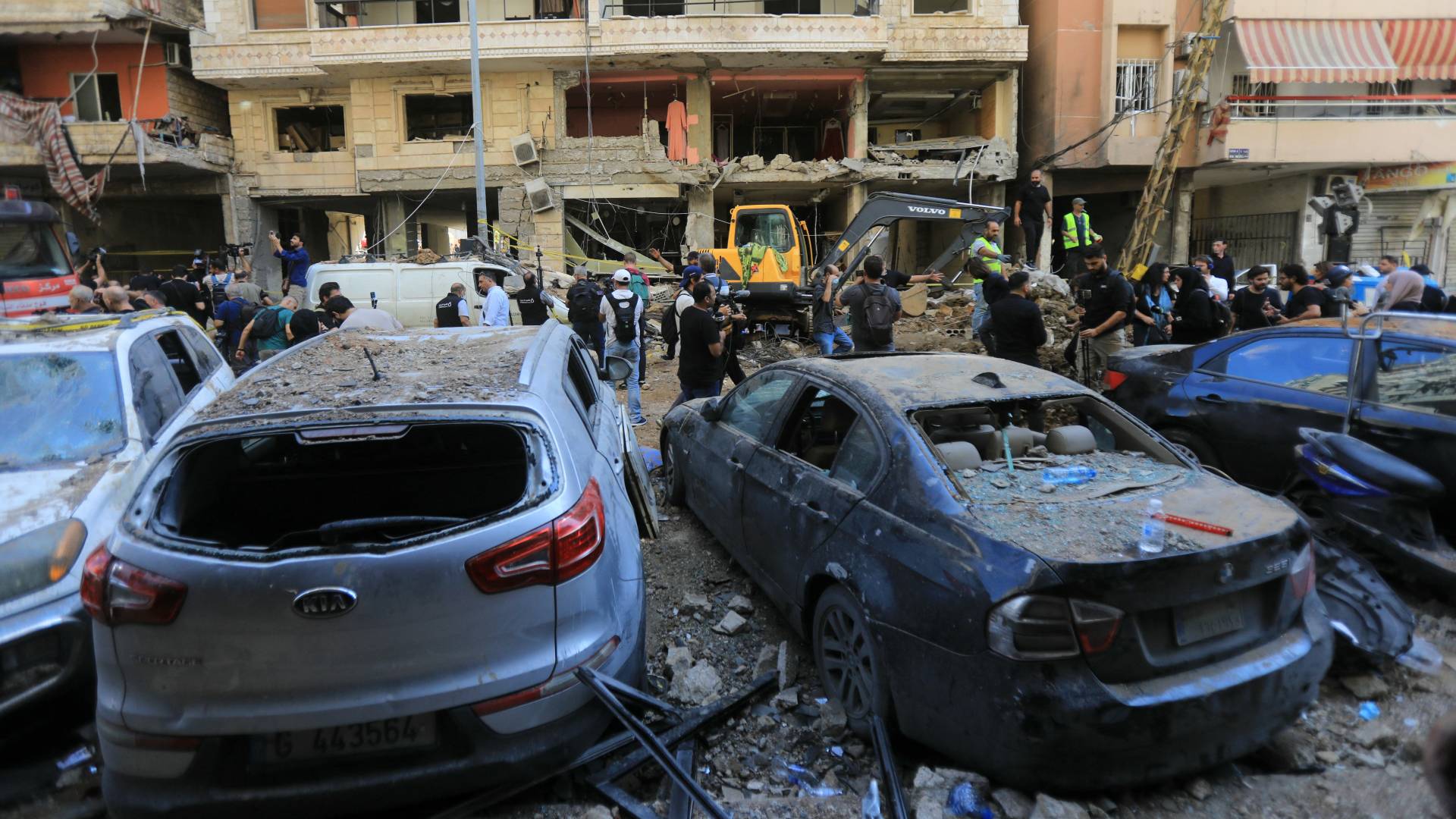 جانب من الآثار التي خلفها عدوان الاحتلال على الضاحية الجنوبية في لبنان