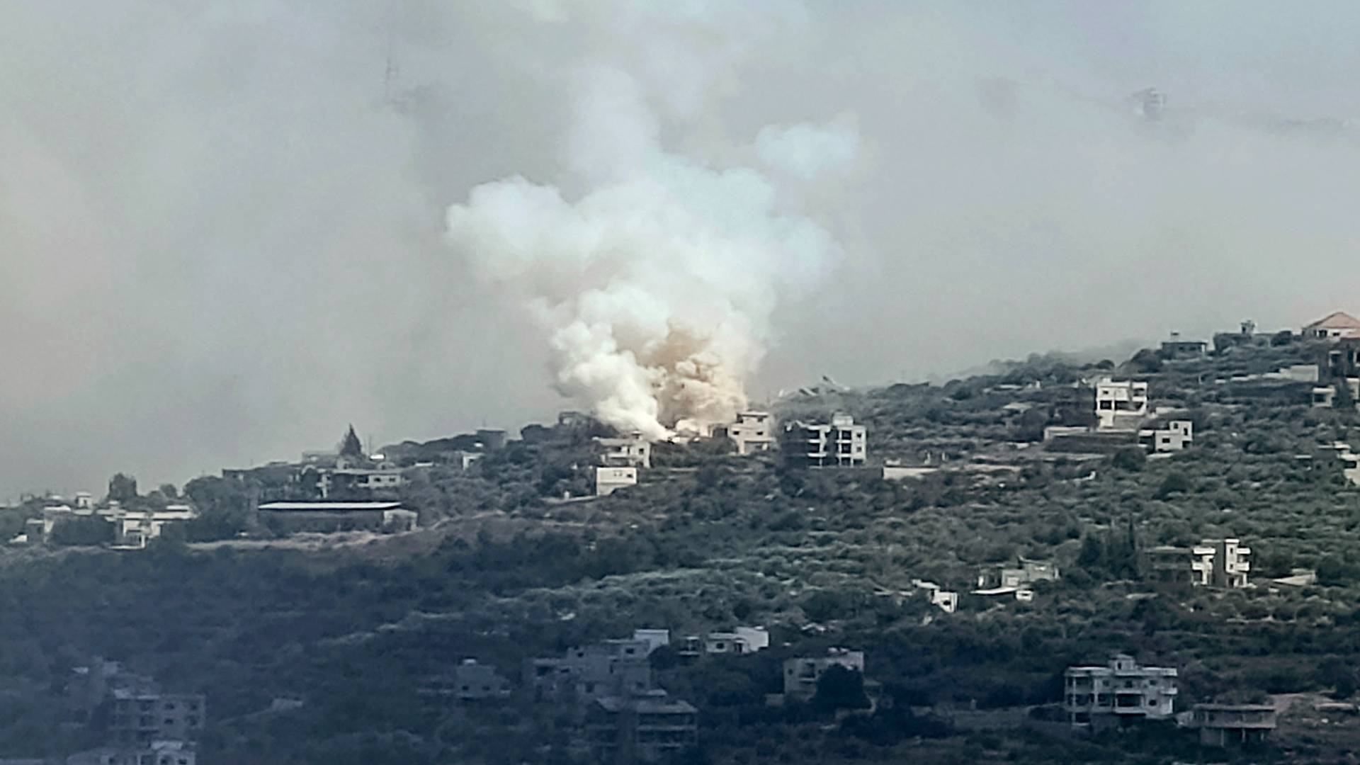 استهداف منازل في الجنوب اللبناني