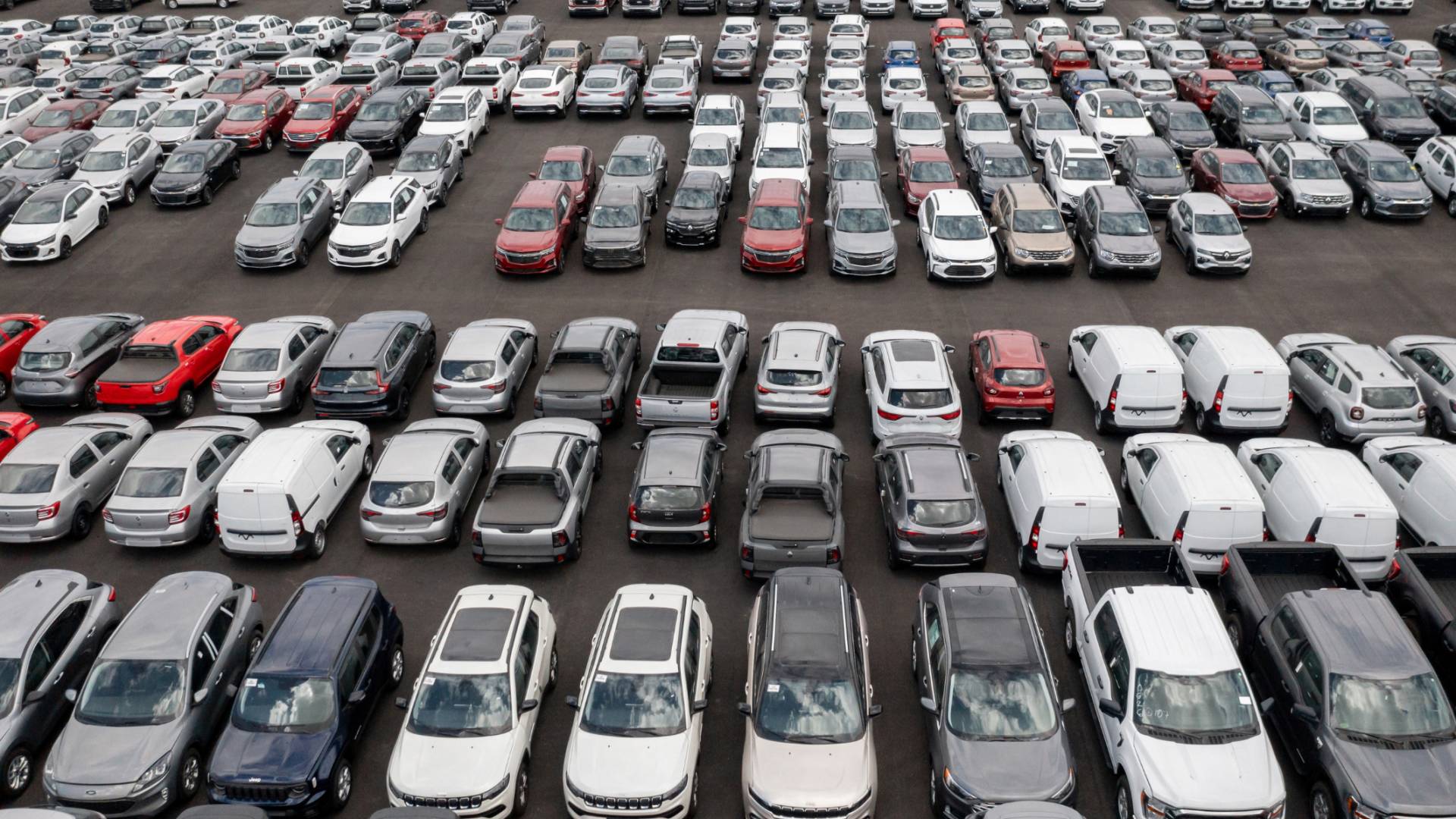 معرض سيارات "تعبيرية"