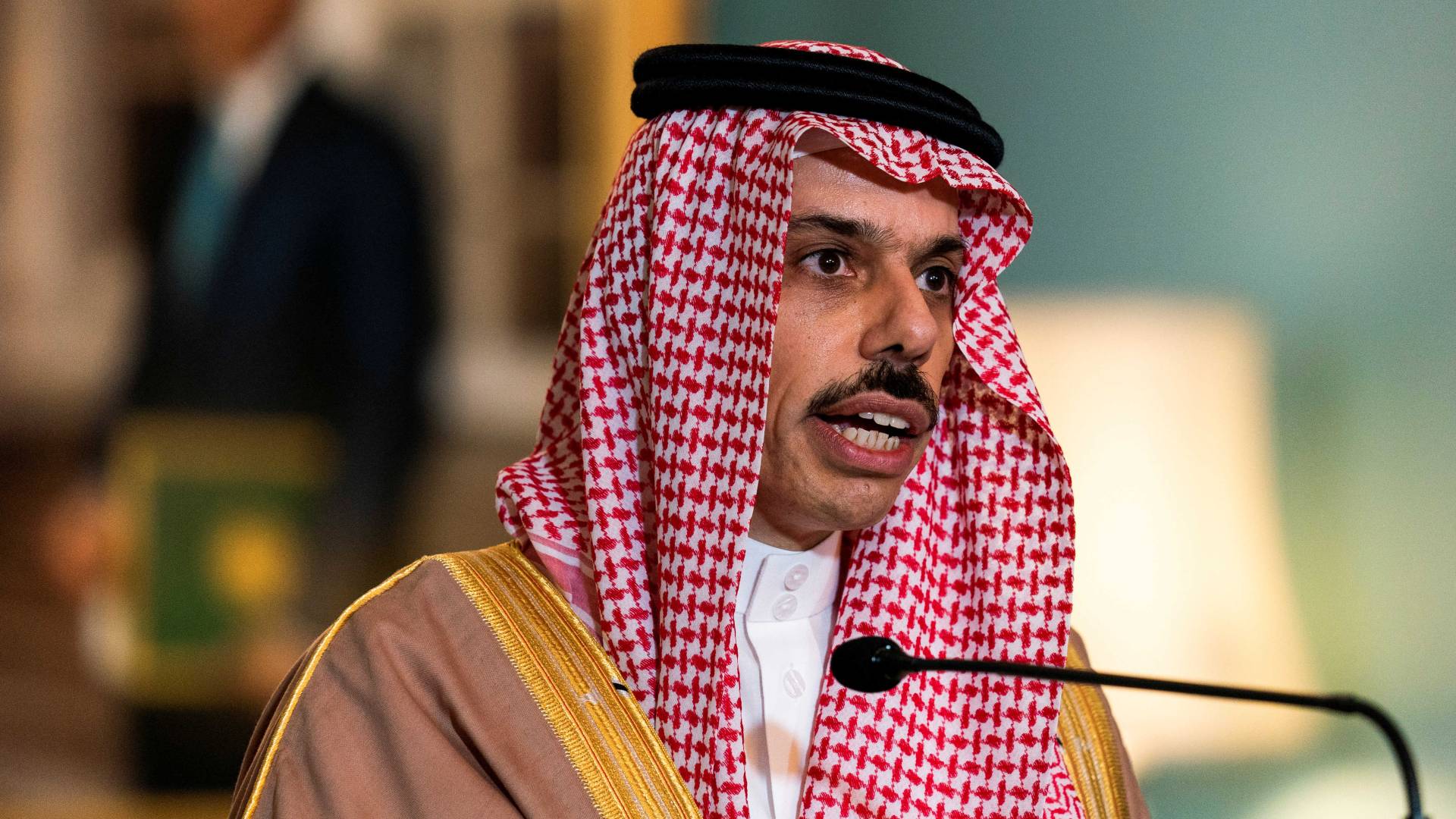 وزير الخارجية السعودي الأمير فيصل بن فرحان