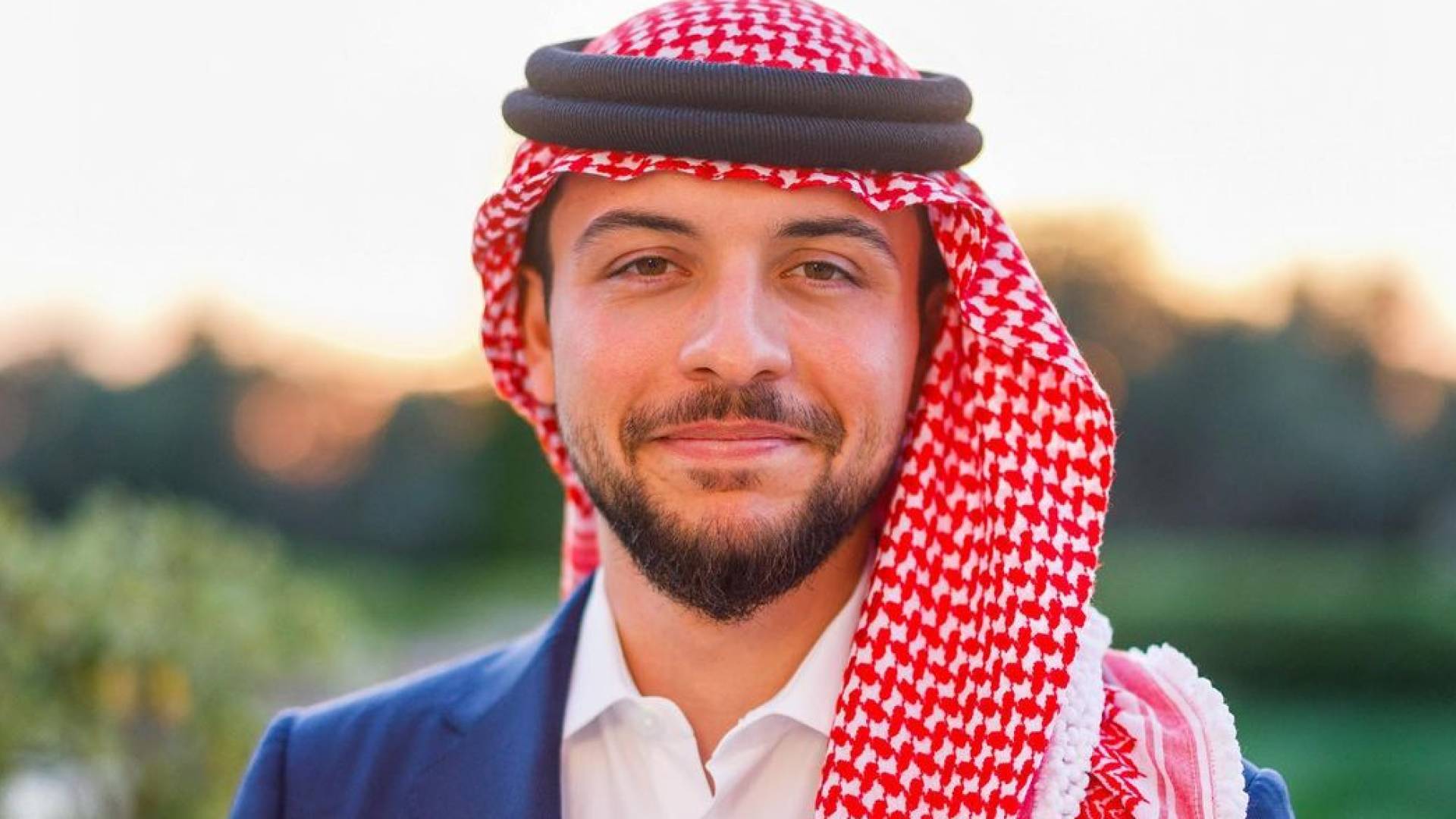 ولي العهد يهنئ الأميرة إيمان بعيد ميلادها