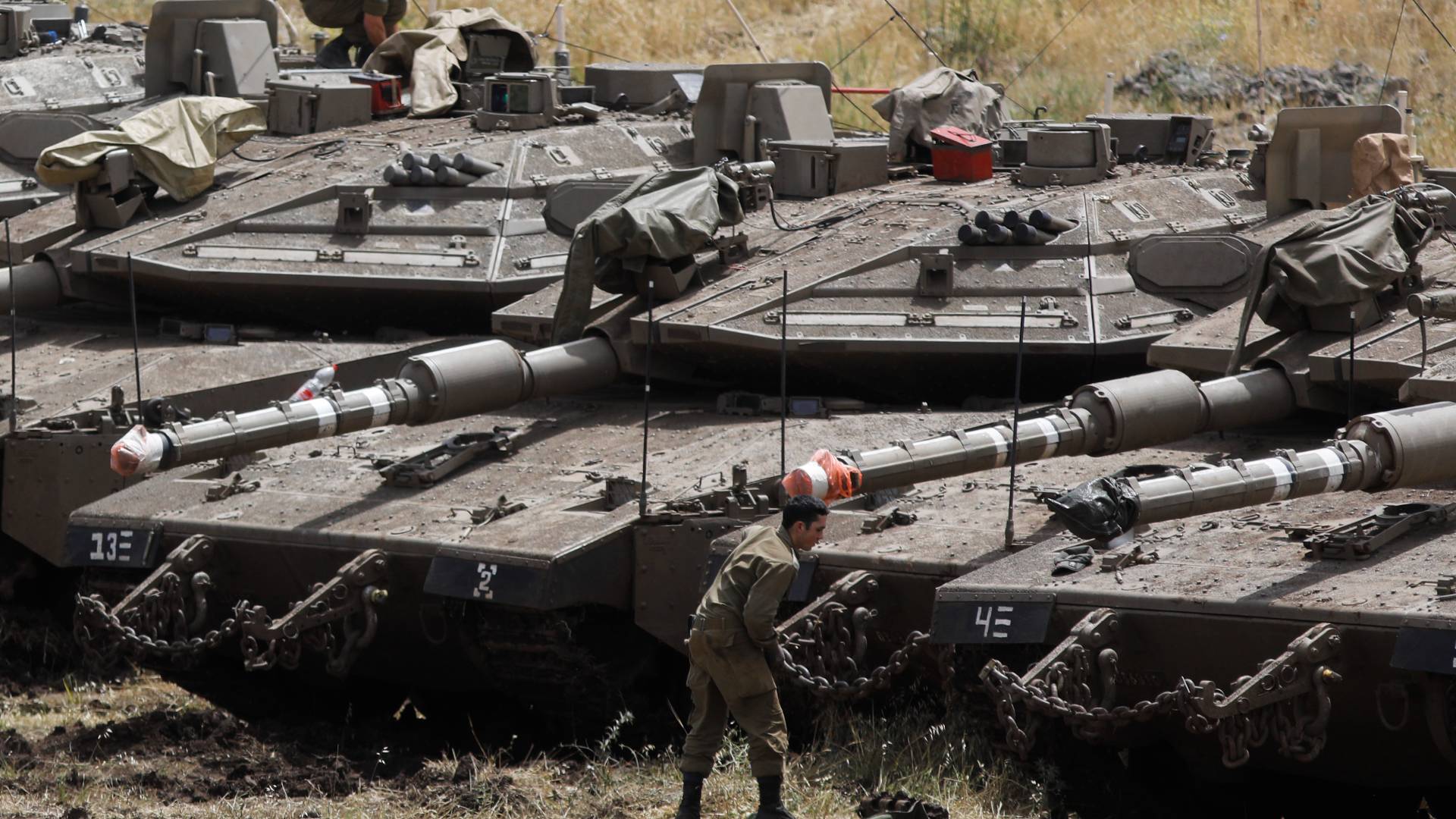 دبابات لجيش الاحتلال