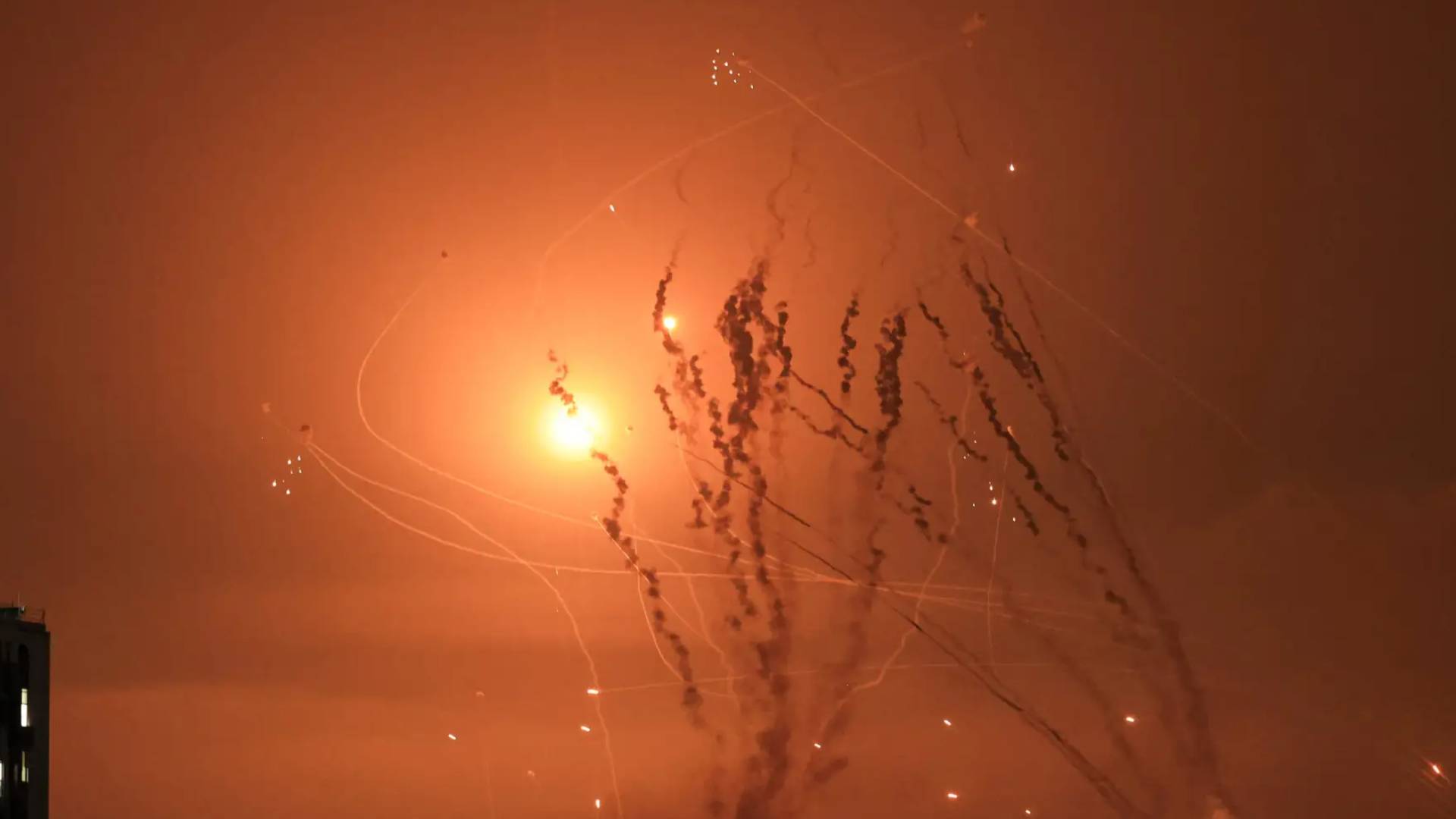 رشقات صاروخية