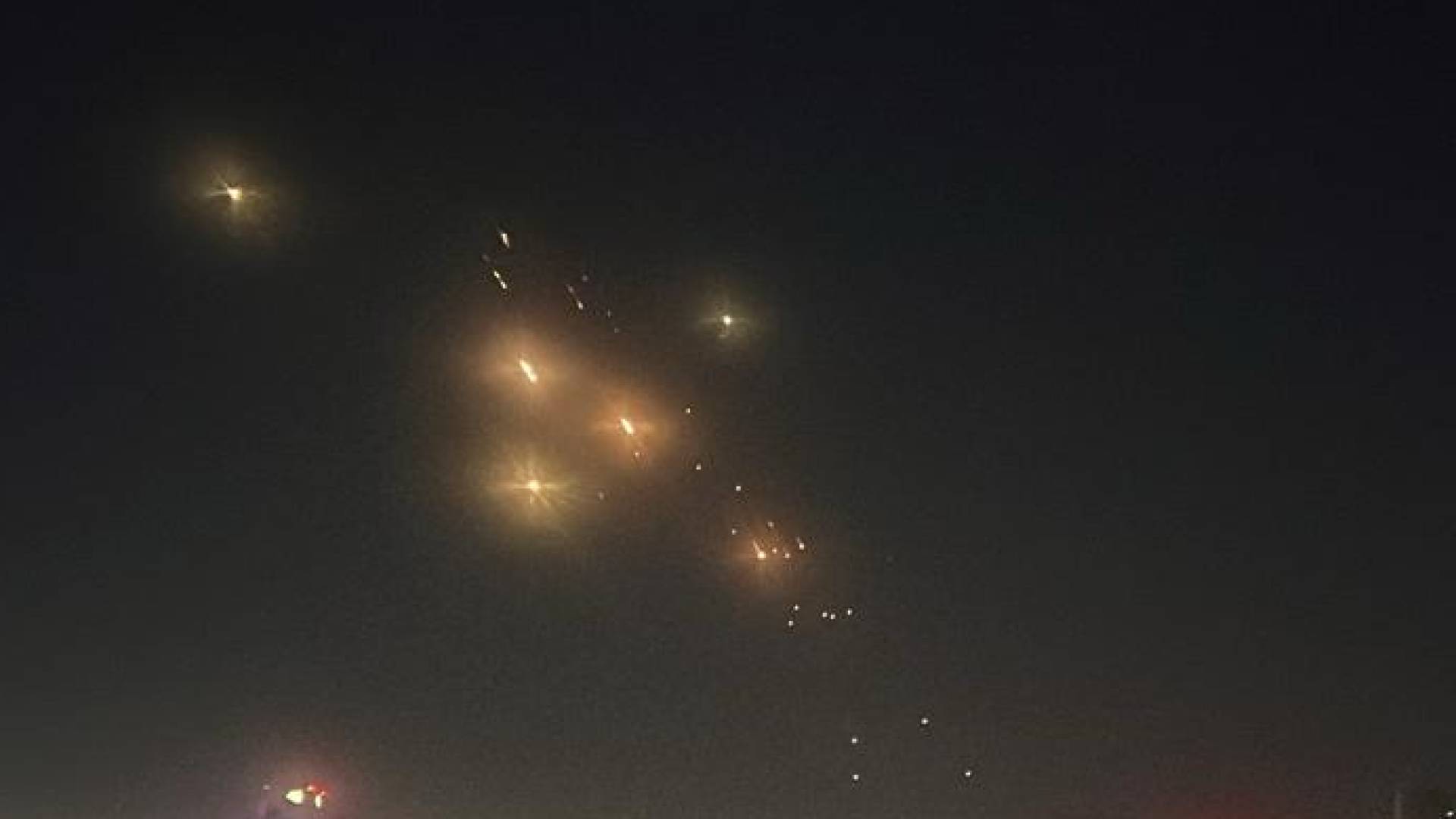 صواريخ إيرانية في السماء