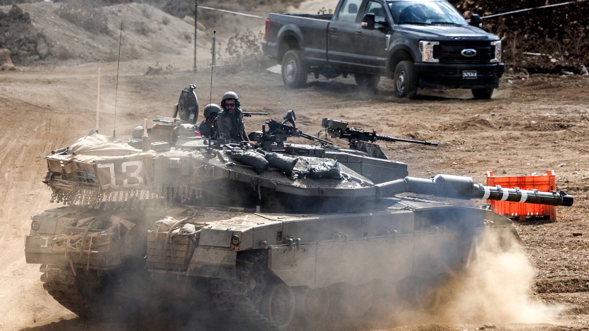 دبابة للاحتلال قرب الحدود مع لبنان