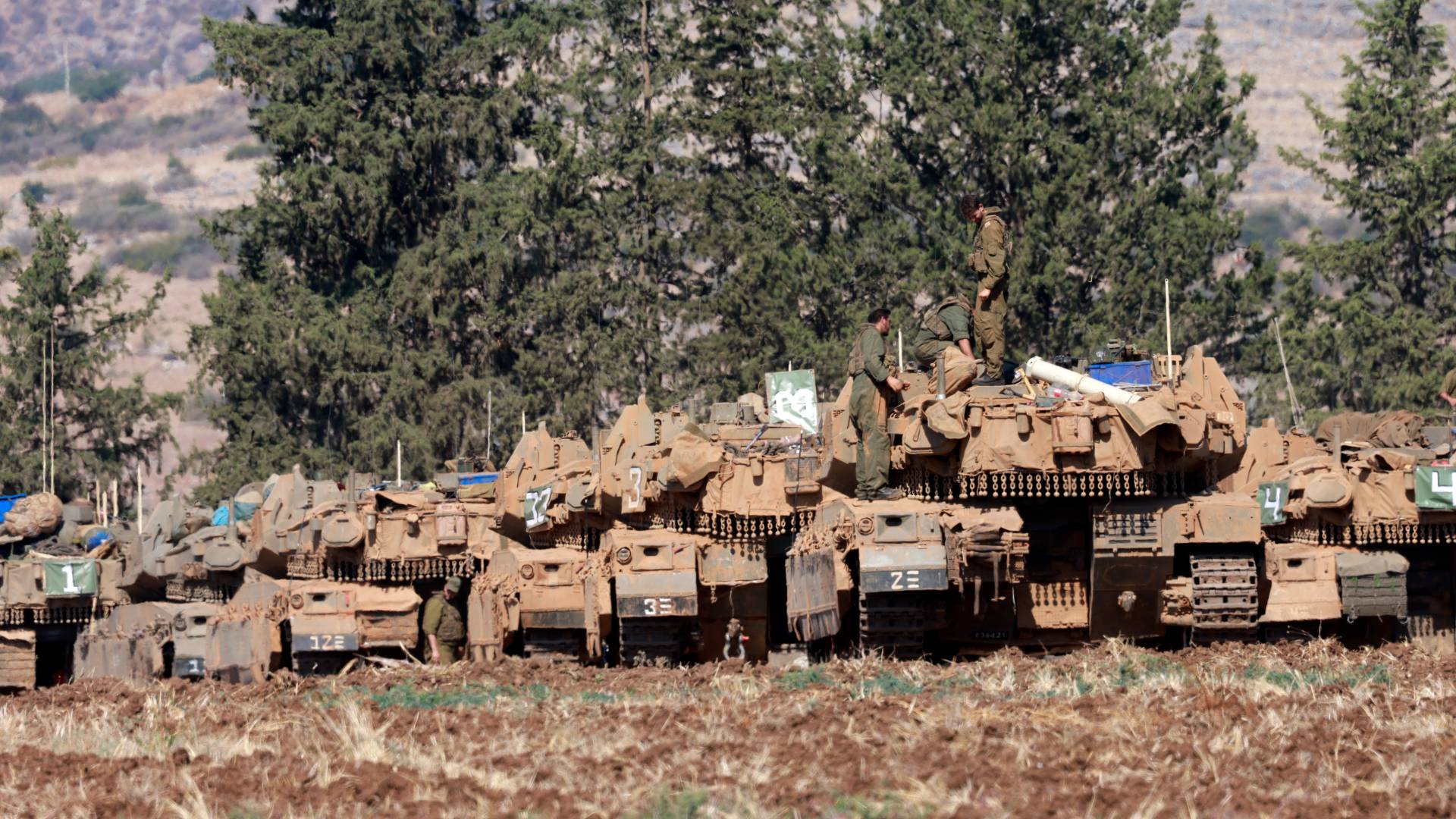 دبابات تابعة لجيش الاحتلال