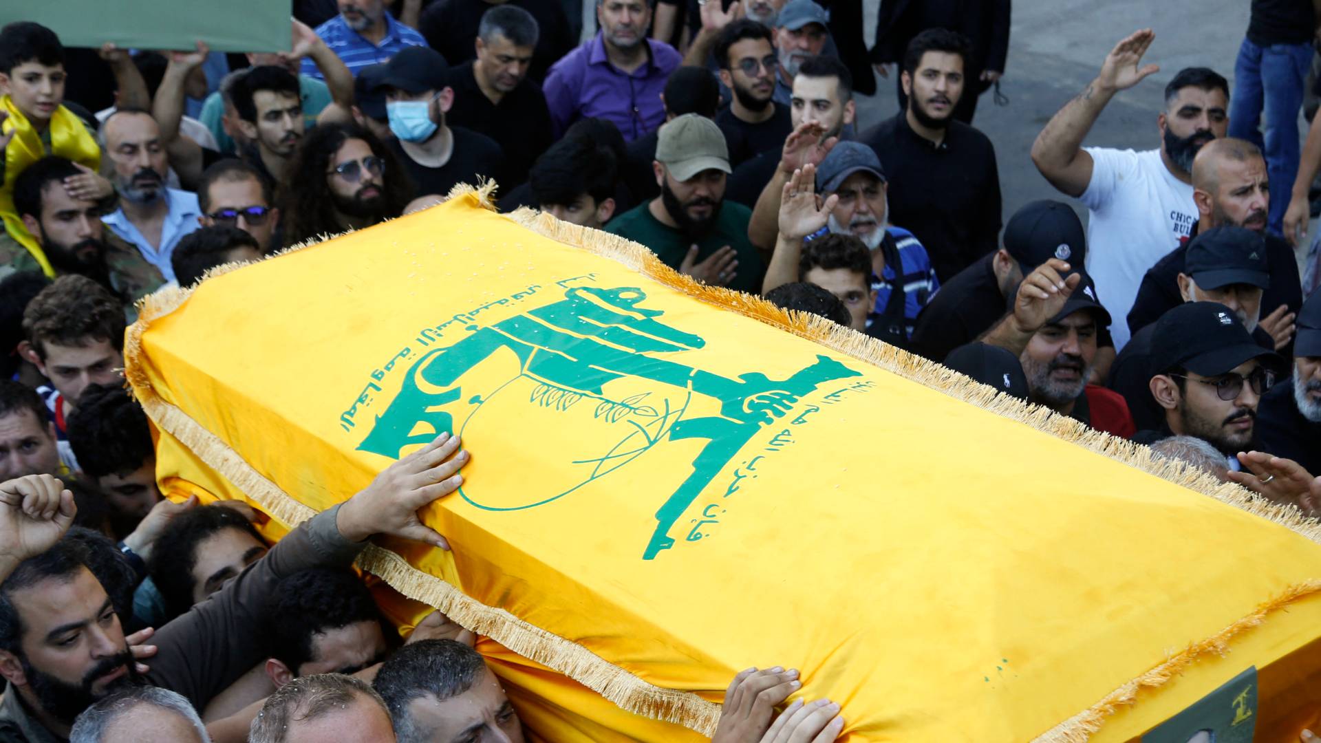 تشييع جثمان أحد قادة حزب الله