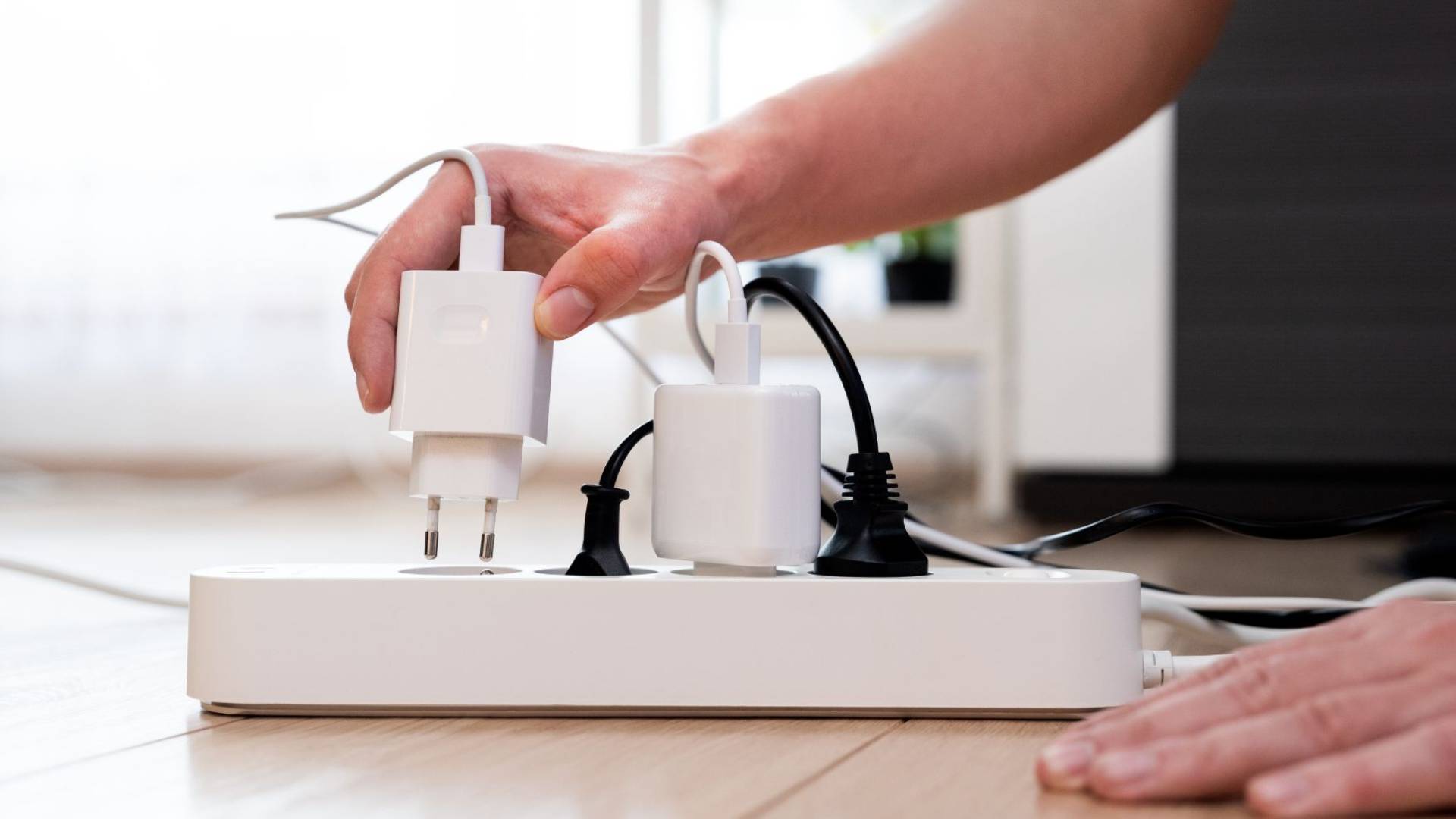 قابس كهرباء