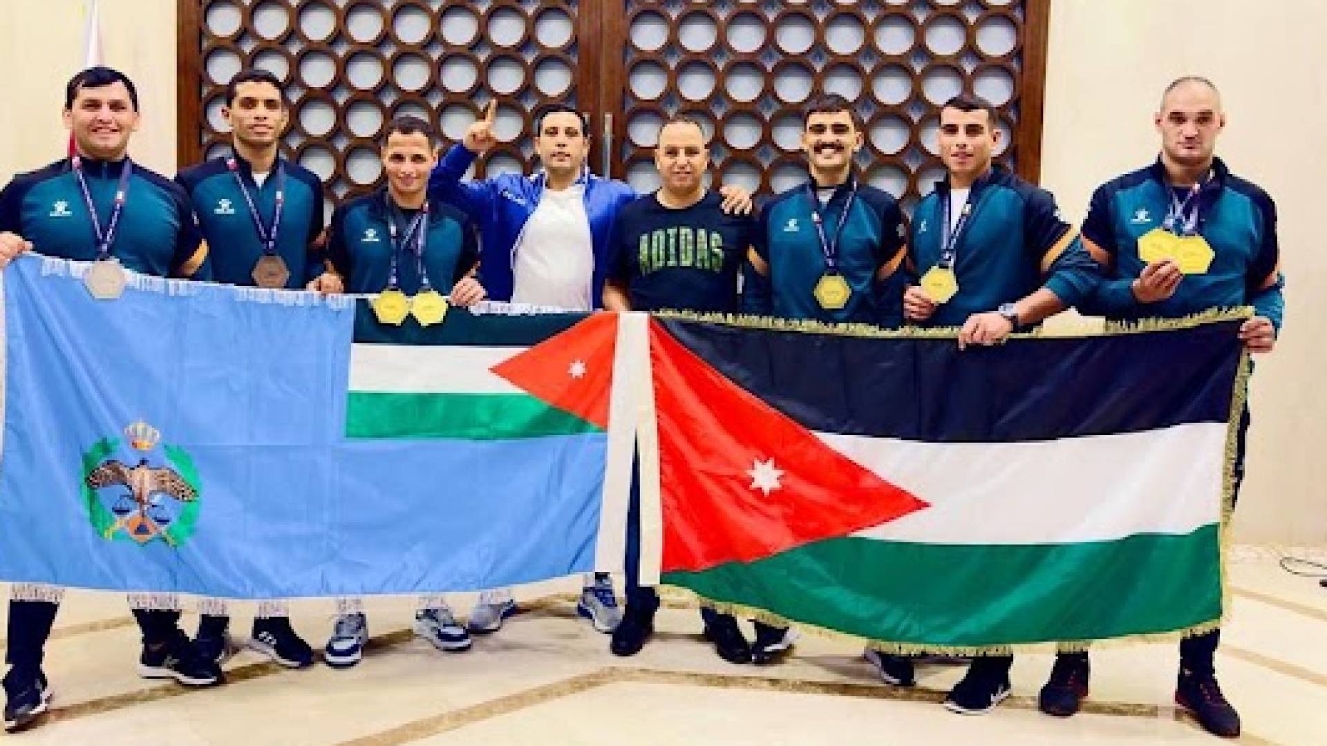 لاعبو الأمن العام