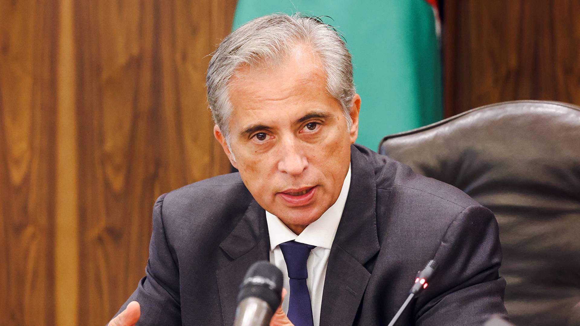 رئيس الوزراء الدكتور جعفر حسان