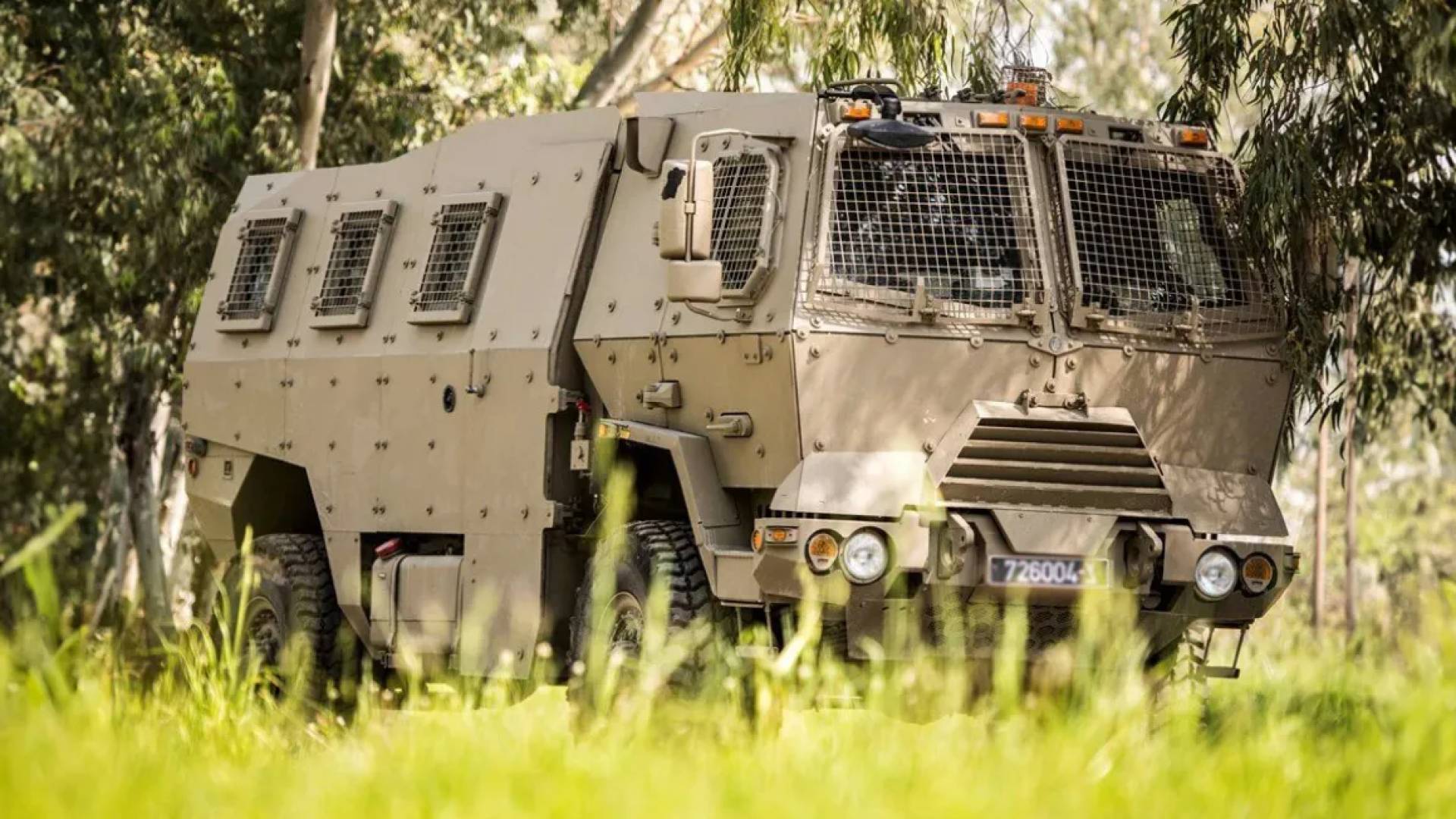 إعلام عبري: الجيش ينشر مدرعات قرب مستوطنات الضفة