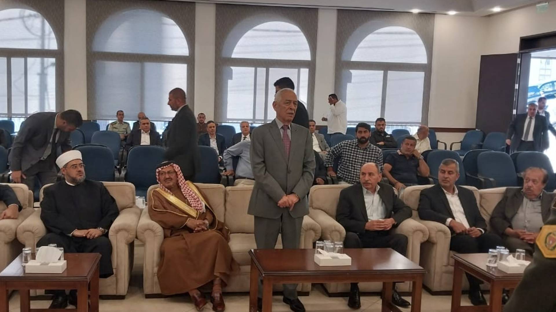 مندوبا عن الملك وولي العهد.. العيسوي عشيرتي قعوار والملكاوي