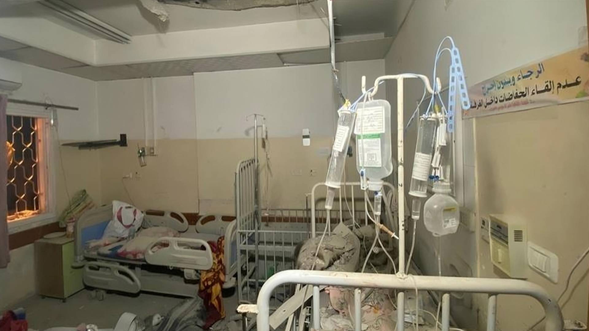 دمار داخل مستشفى كمال عدوان