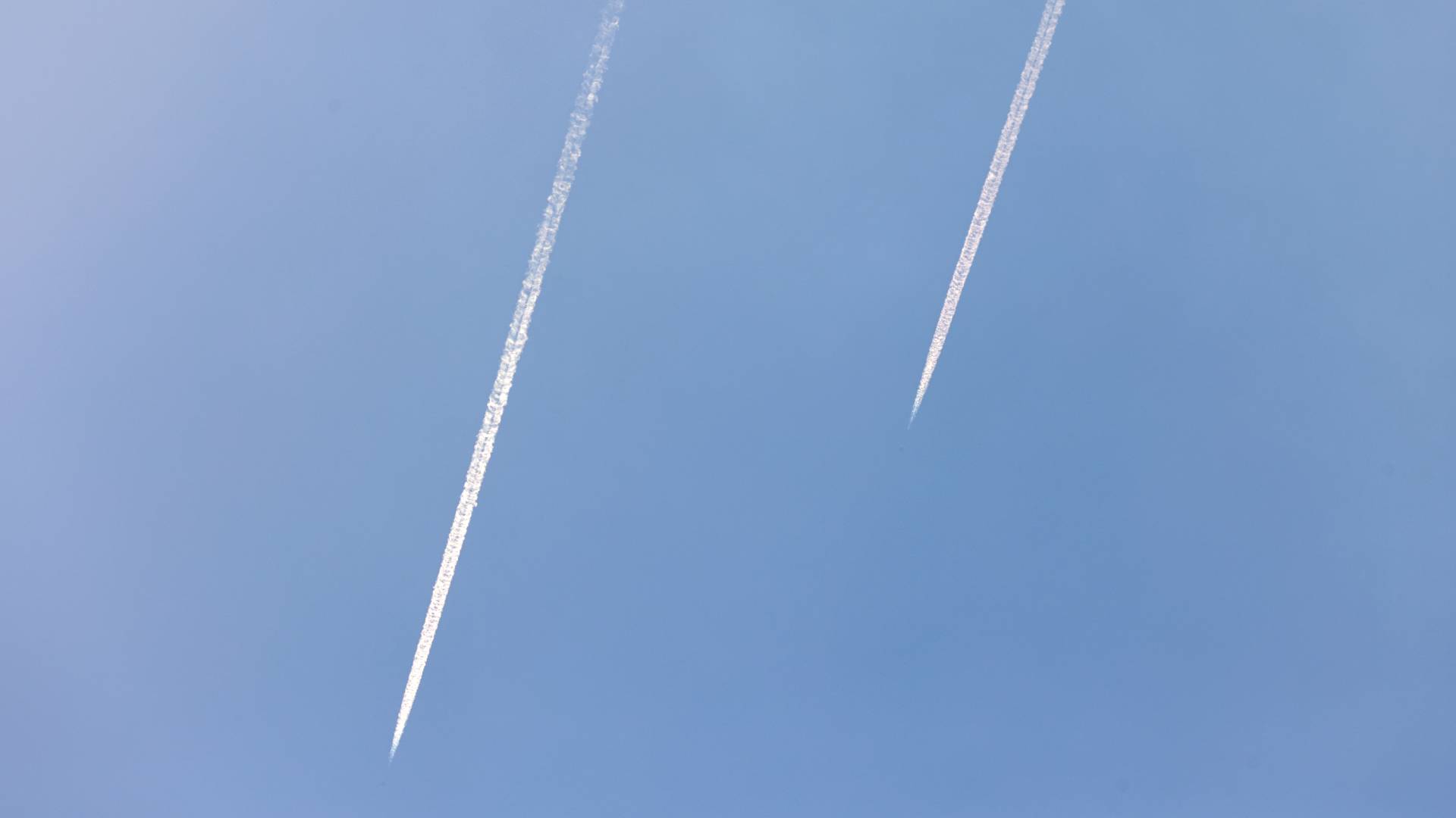 صواريخ من لبنان