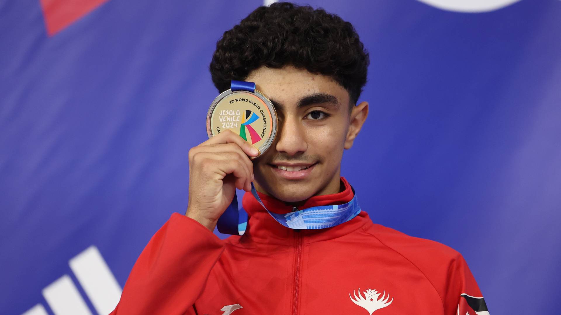 اللاعب هاني رشيد